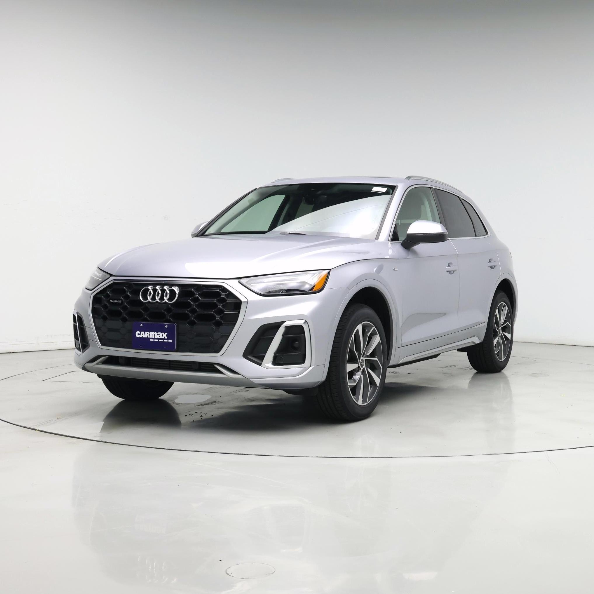 Thumbnail: 2022 Audi Q5 - 4