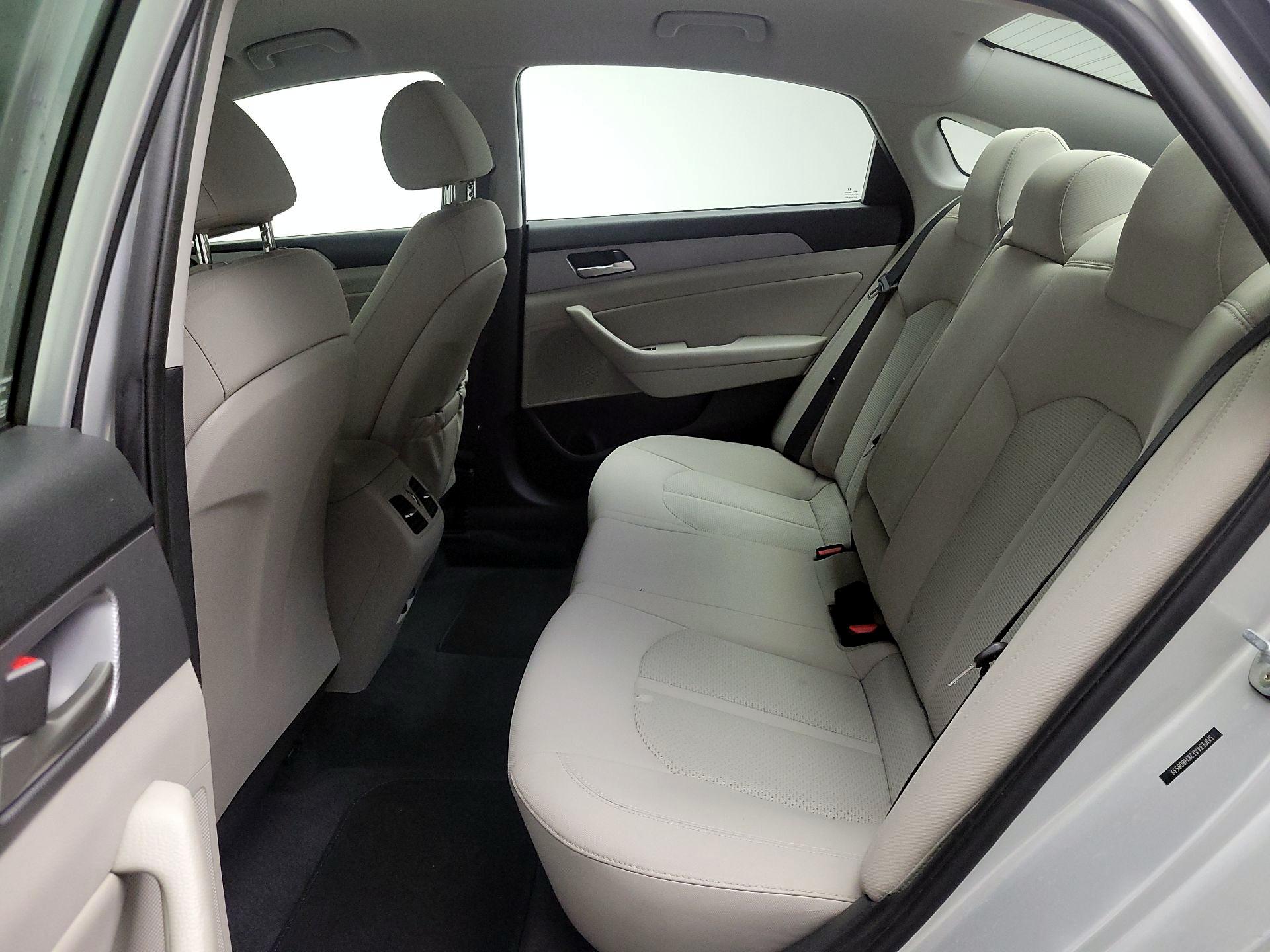 Thumbnail: 2019 Hyundai Sonata - 19