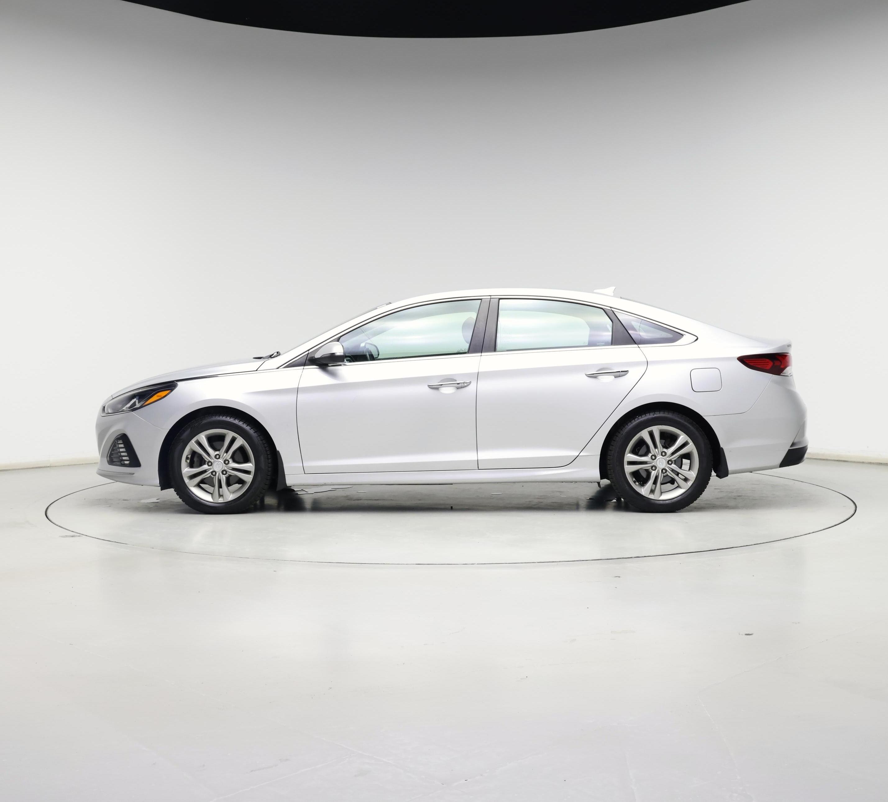 Thumbnail: 2019 Hyundai Sonata - 3