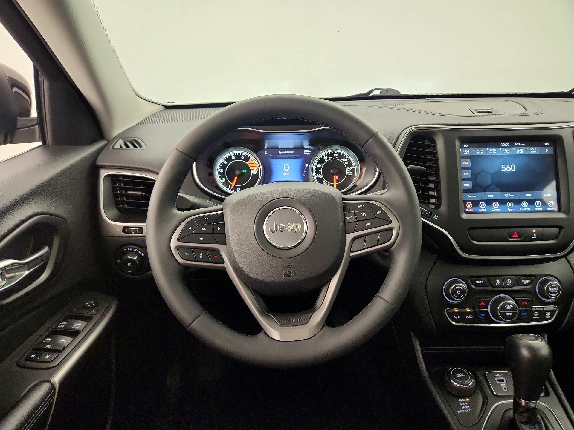 Thumbnail: 2022 Jeep Cherokee - 10