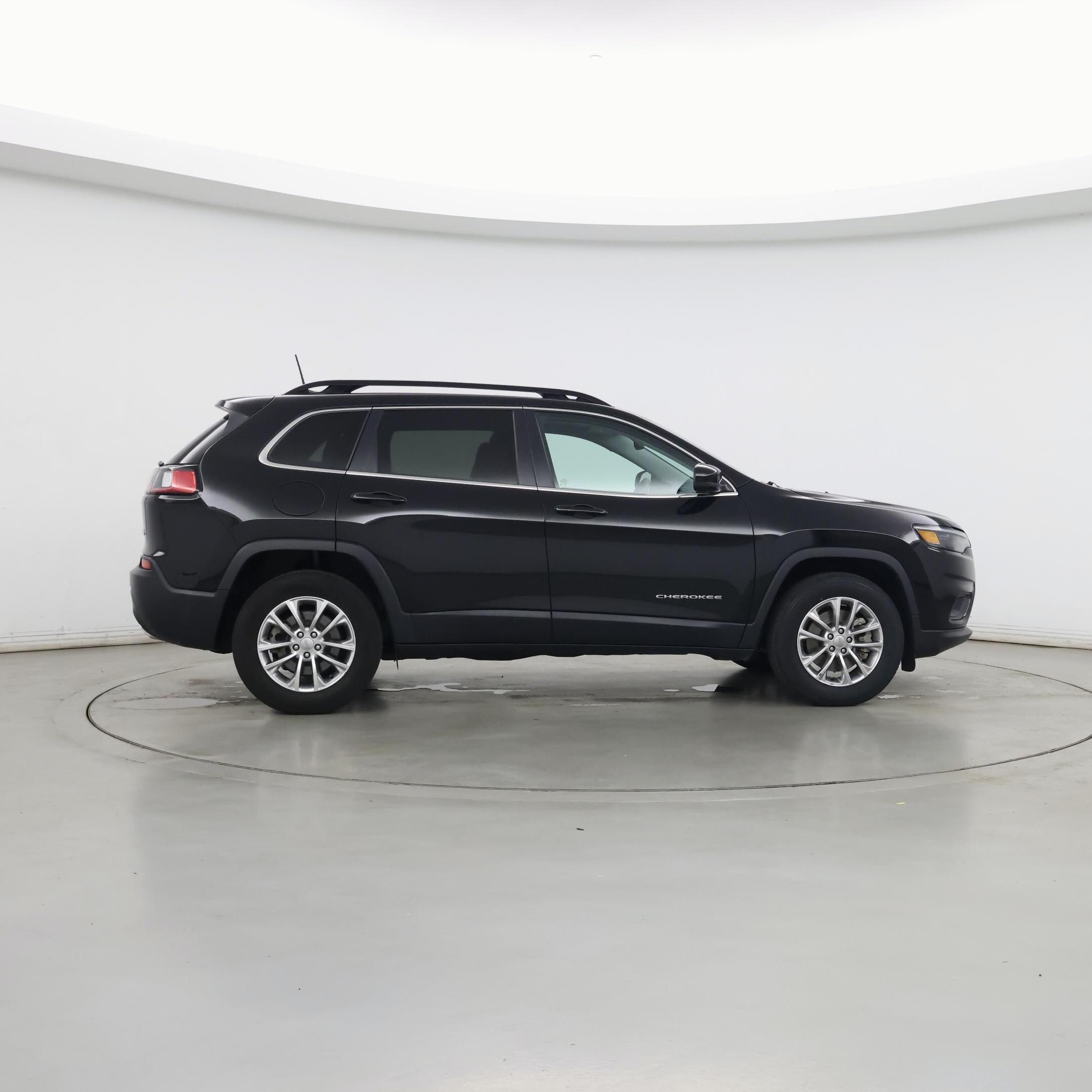 Thumbnail: 2022 Jeep Cherokee - 7