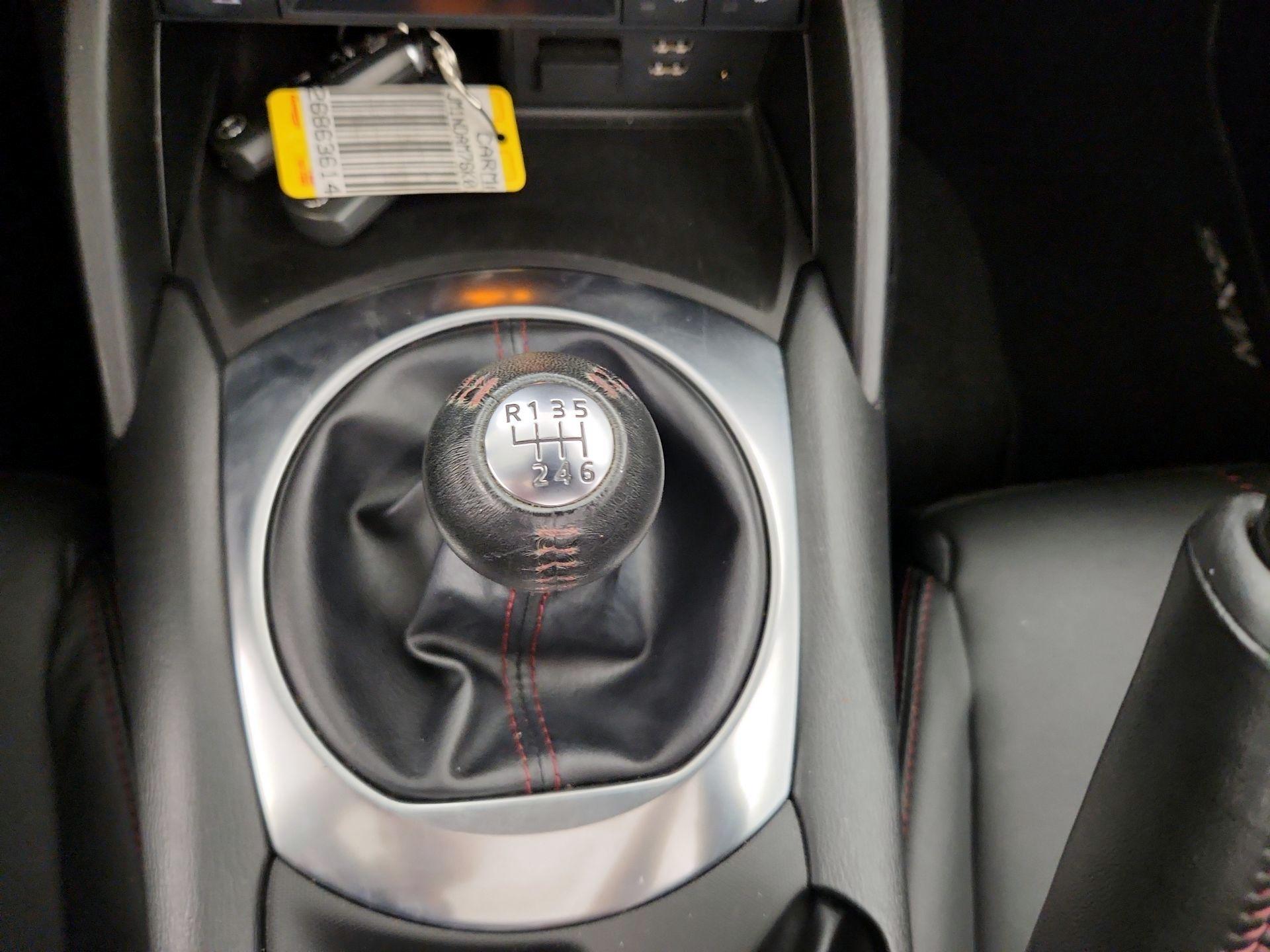 Thumbnail: 2019 Mazda MX-5 Miata - 17