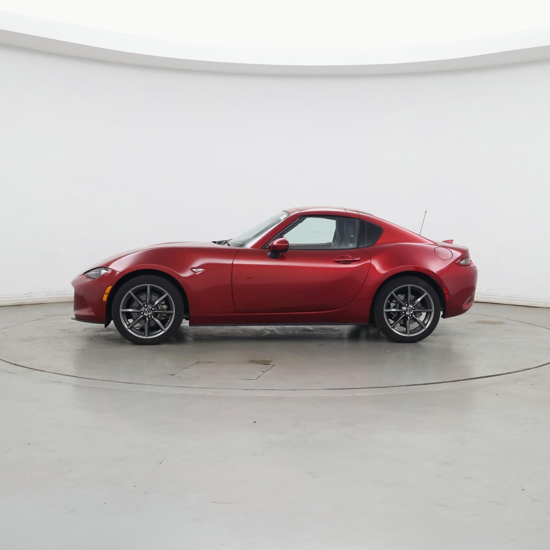 Thumbnail: 2019 Mazda MX-5 Miata - 3