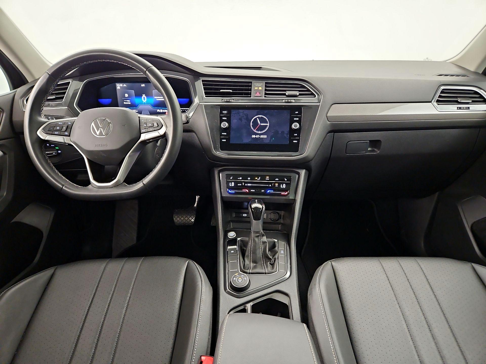 Thumbnail: 2023 Volkswagen Tiguan - 9