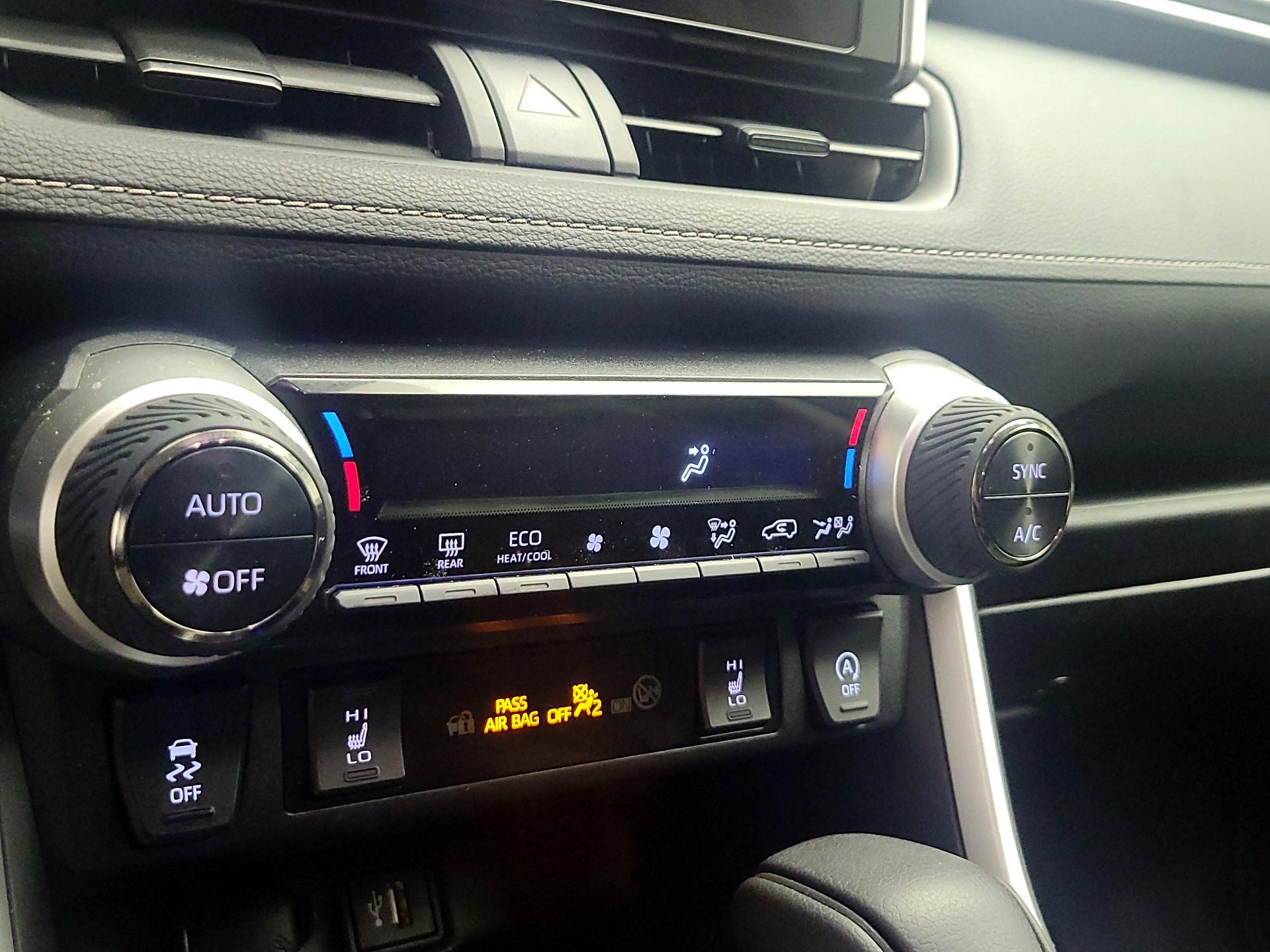 Thumbnail: 2024 Toyota RAV4 - 16