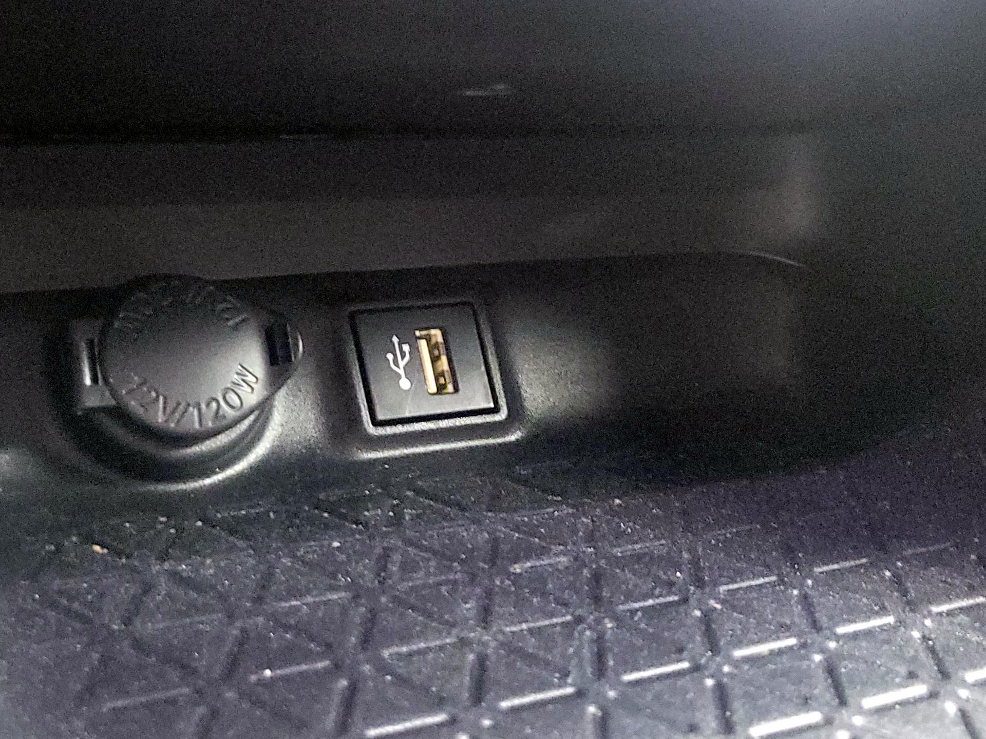 Thumbnail: 2024 Toyota RAV4 - 18