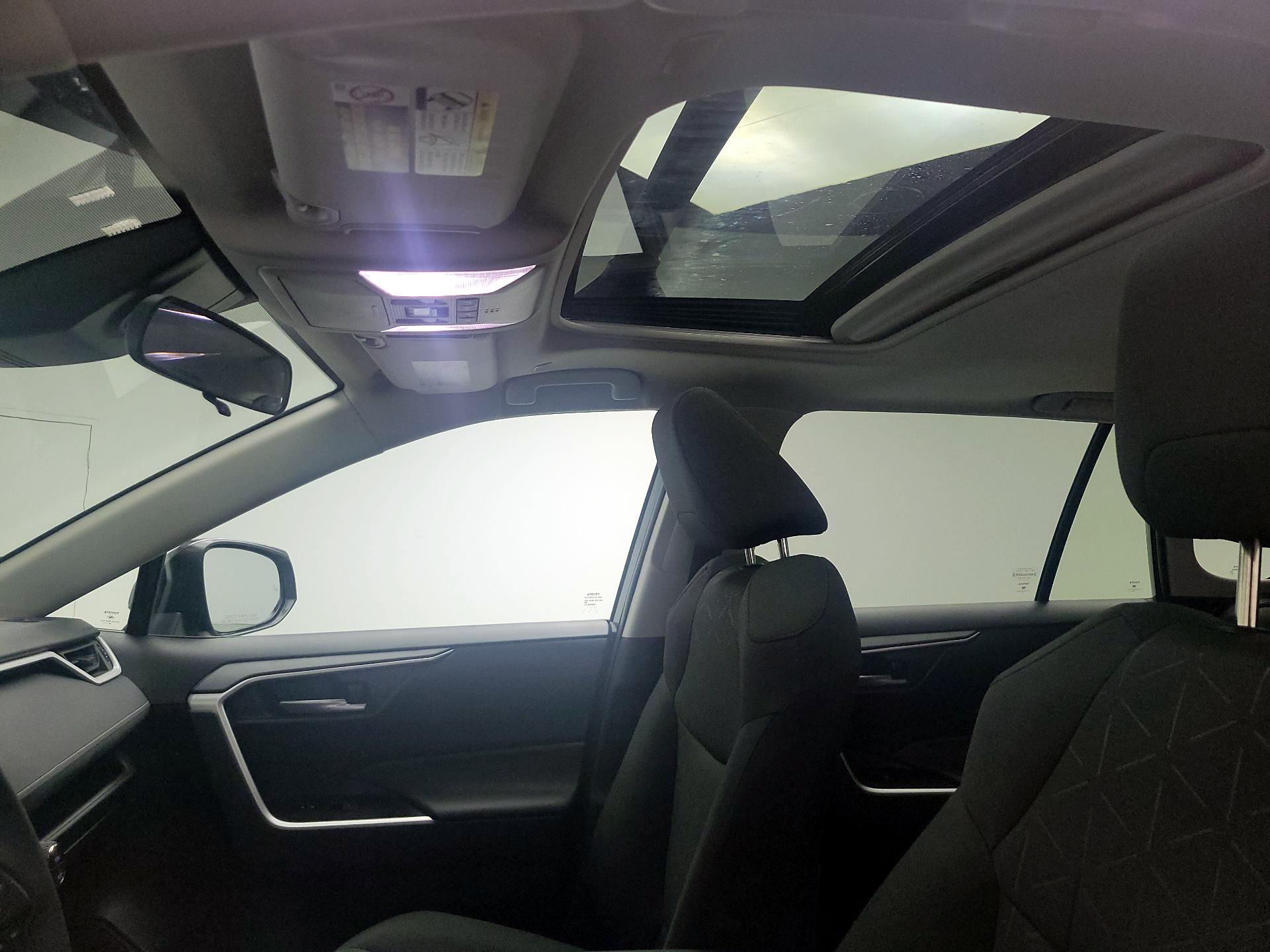 Thumbnail: 2024 Toyota RAV4 - 19