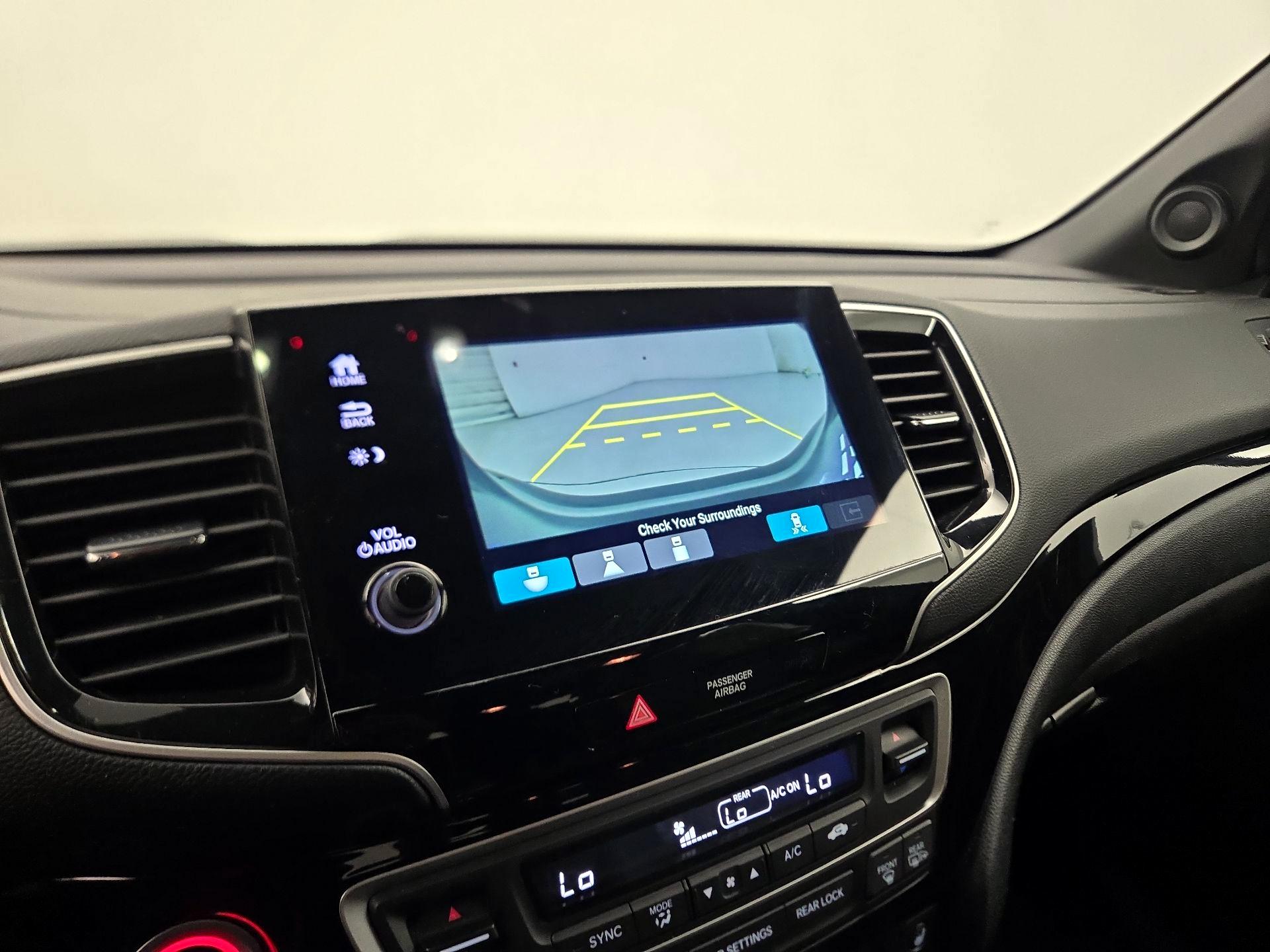 Thumbnail: 2020 Honda Pilot - 15