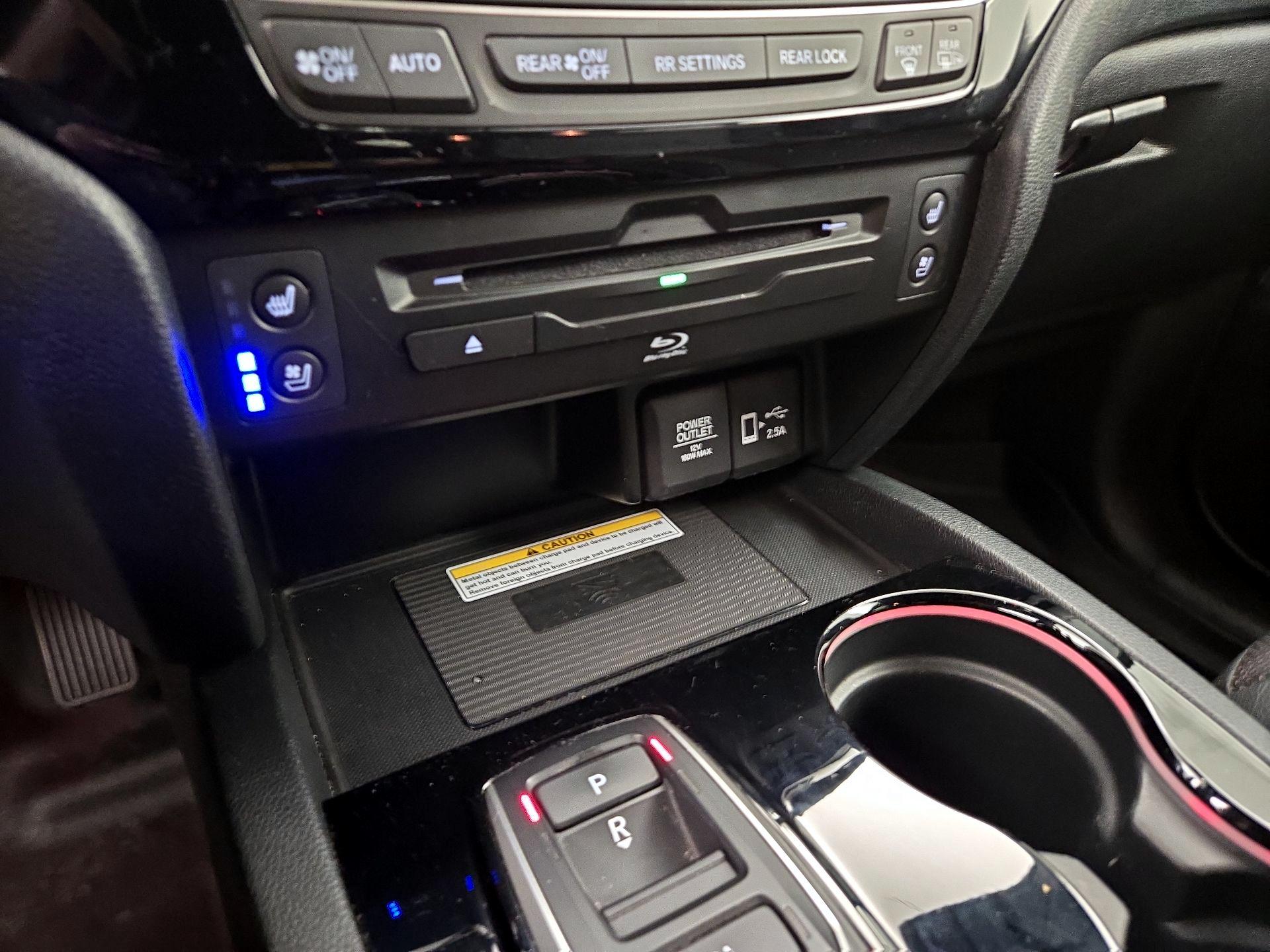 Thumbnail: 2020 Honda Pilot - 19