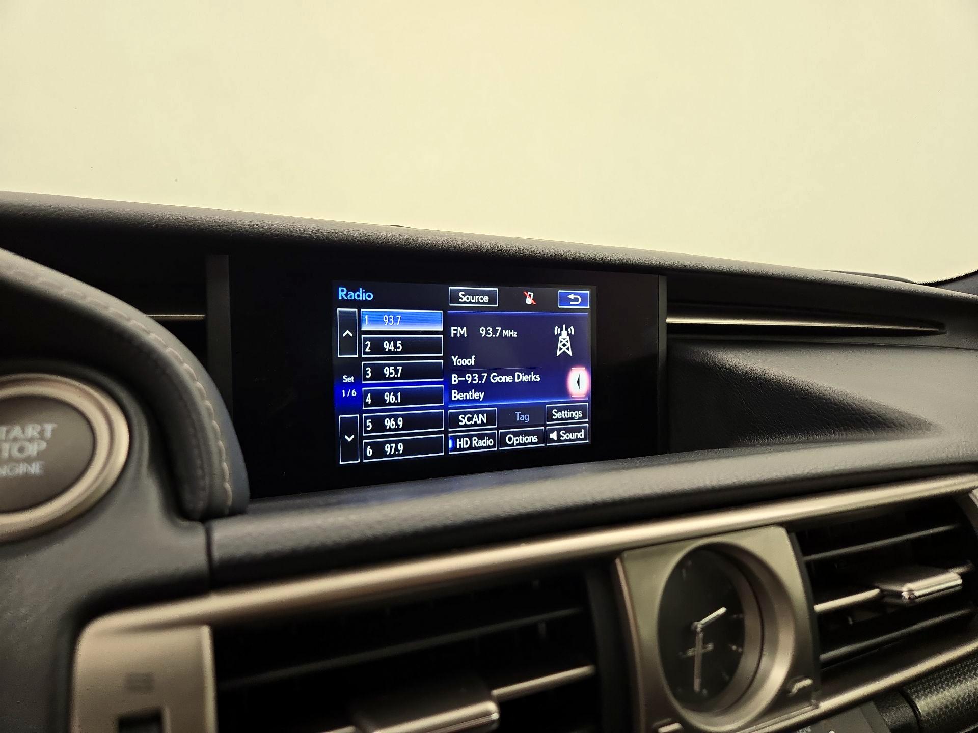 Thumbnail: 2015 Lexus IS - 16