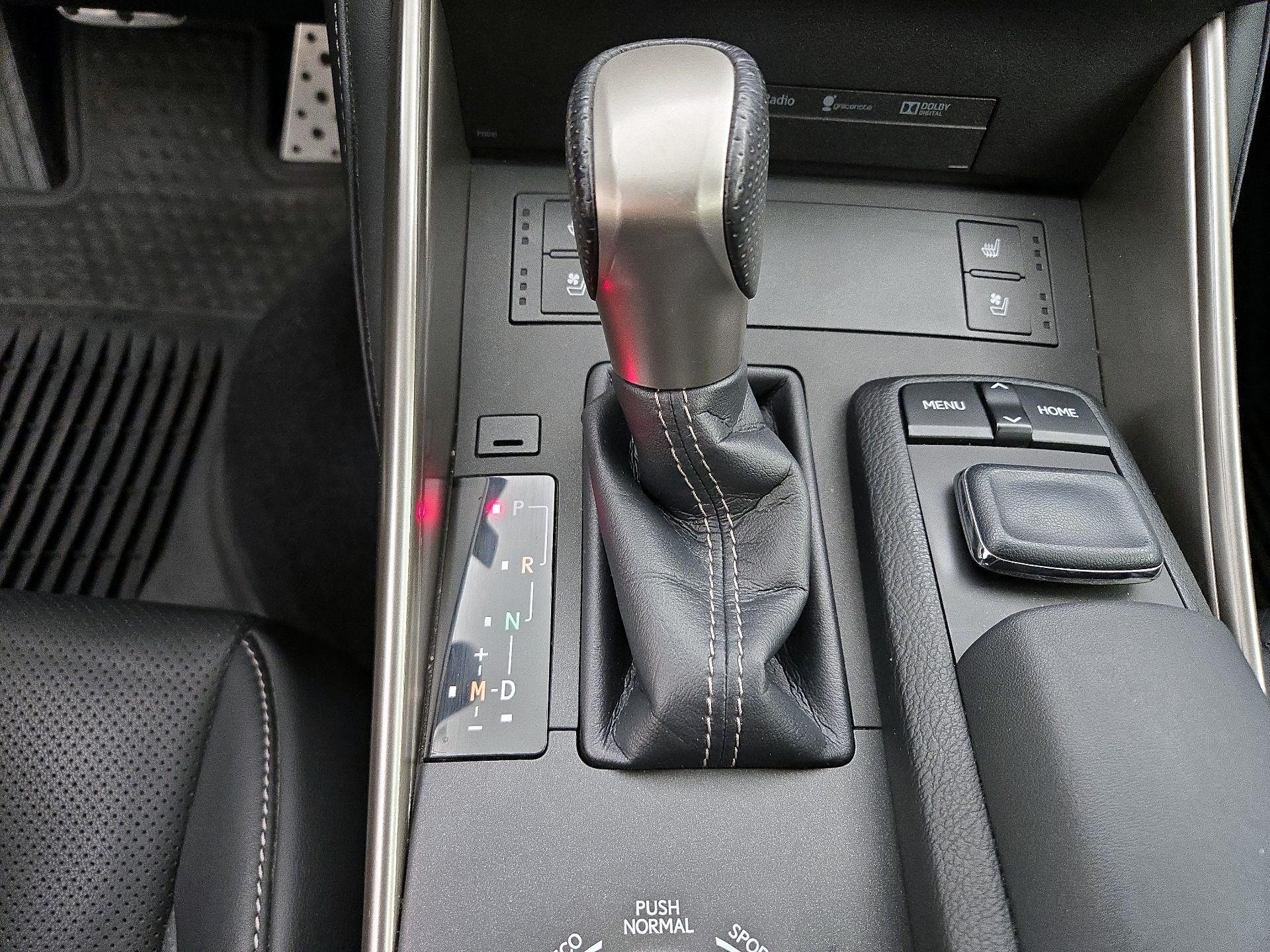 Thumbnail: 2015 Lexus IS - 18