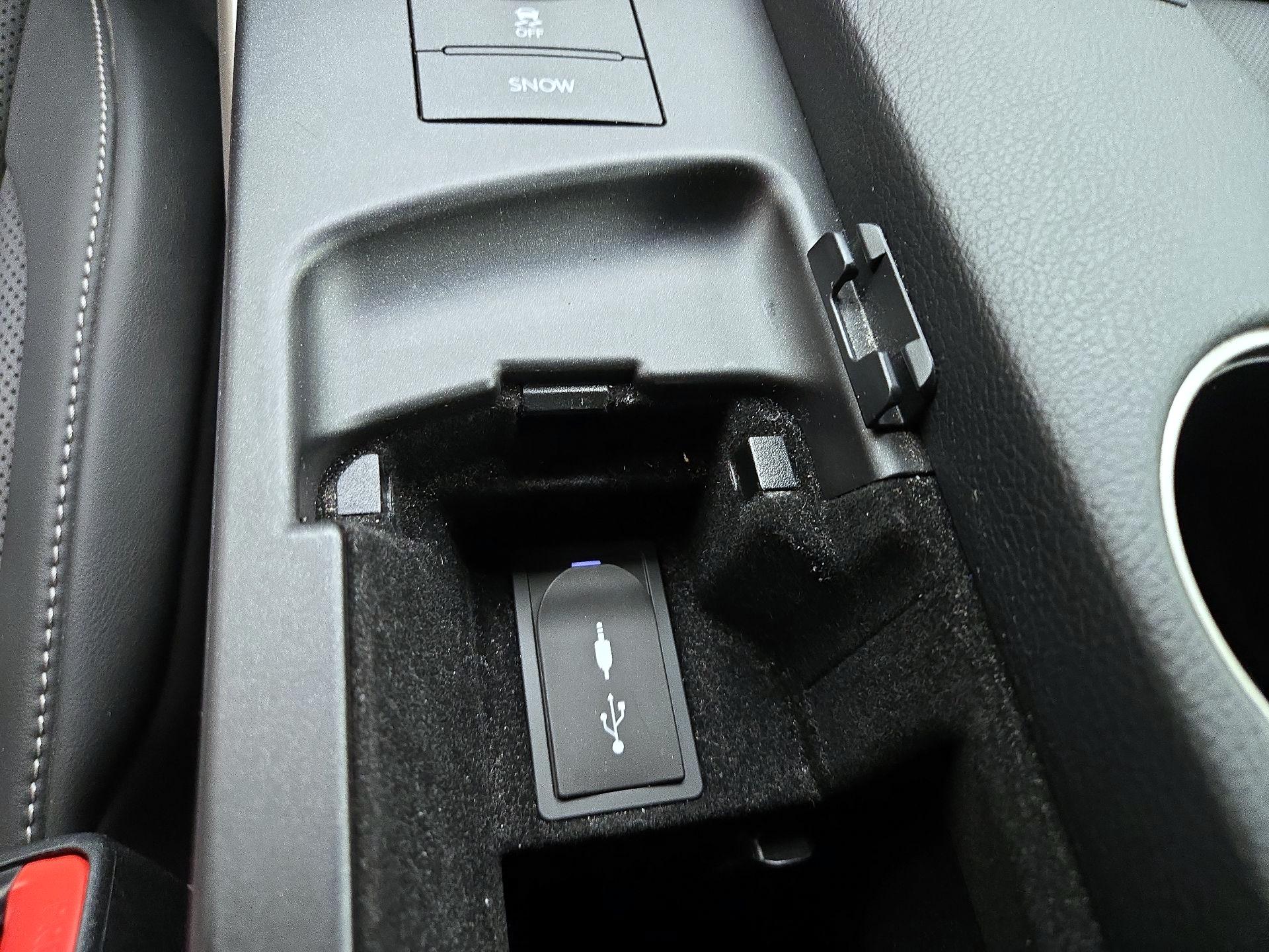 Thumbnail: 2015 Lexus IS - 19