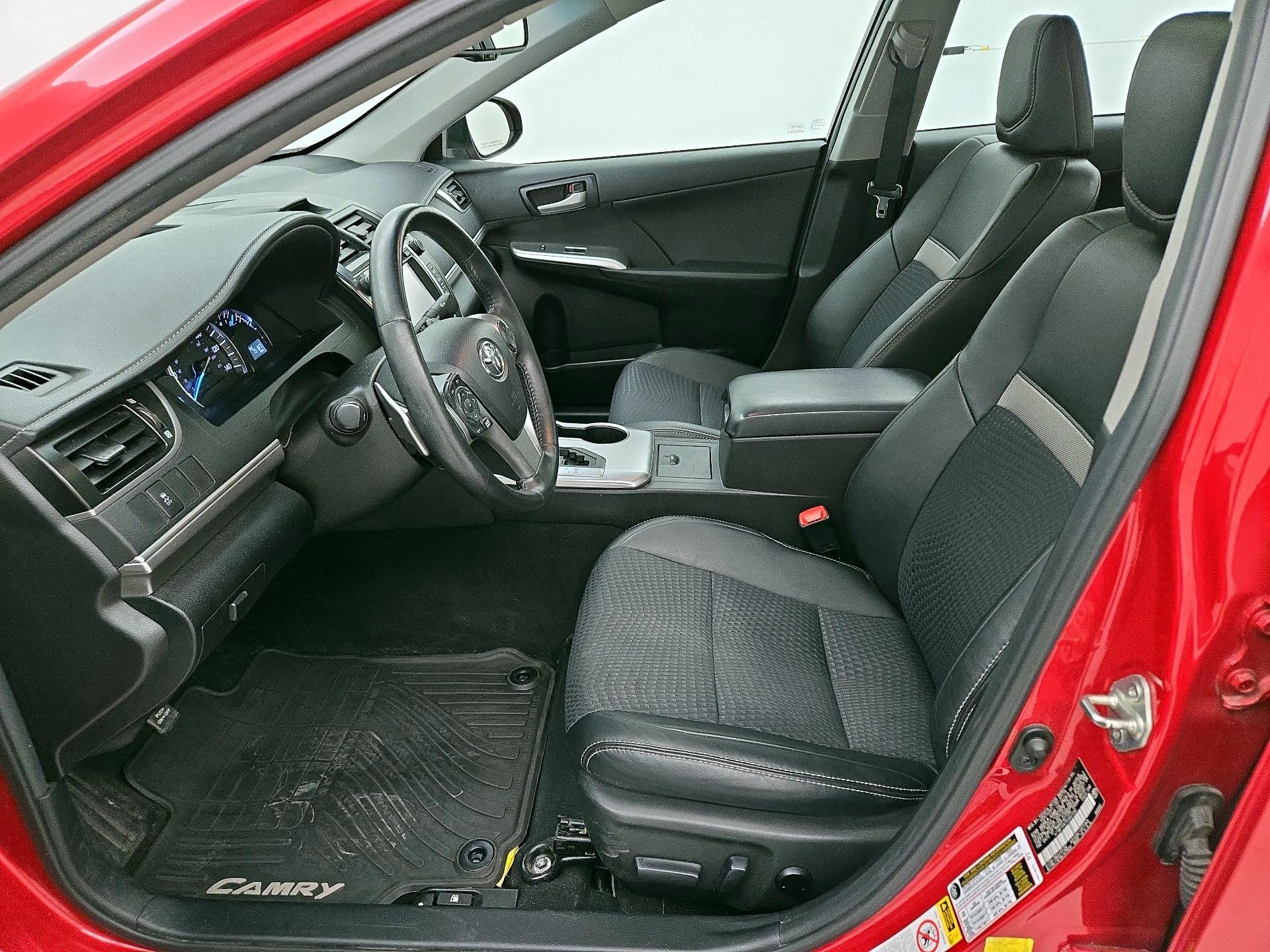 Thumbnail: 2014 Toyota Camry - 11