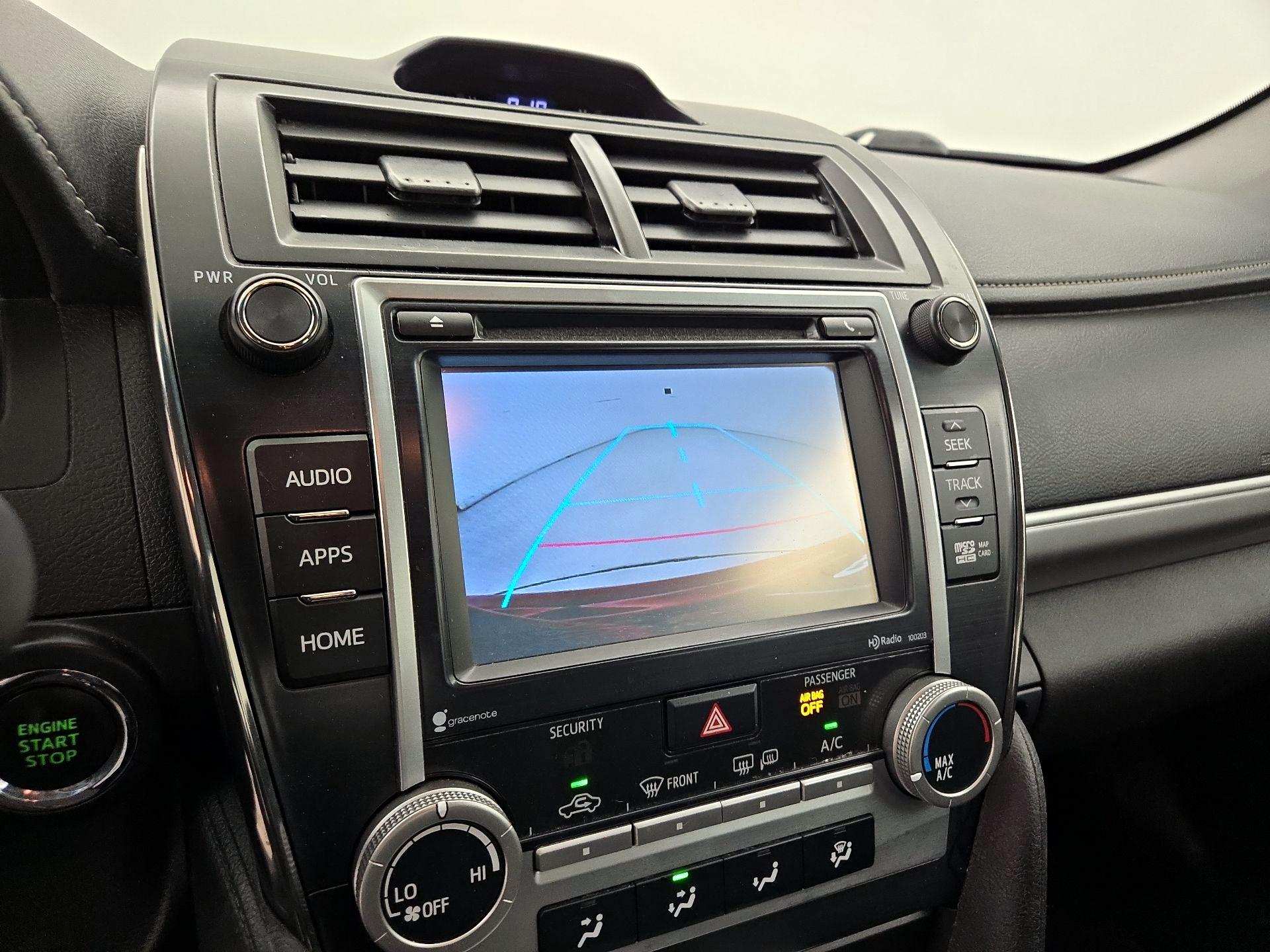 Thumbnail: 2014 Toyota Camry - 15