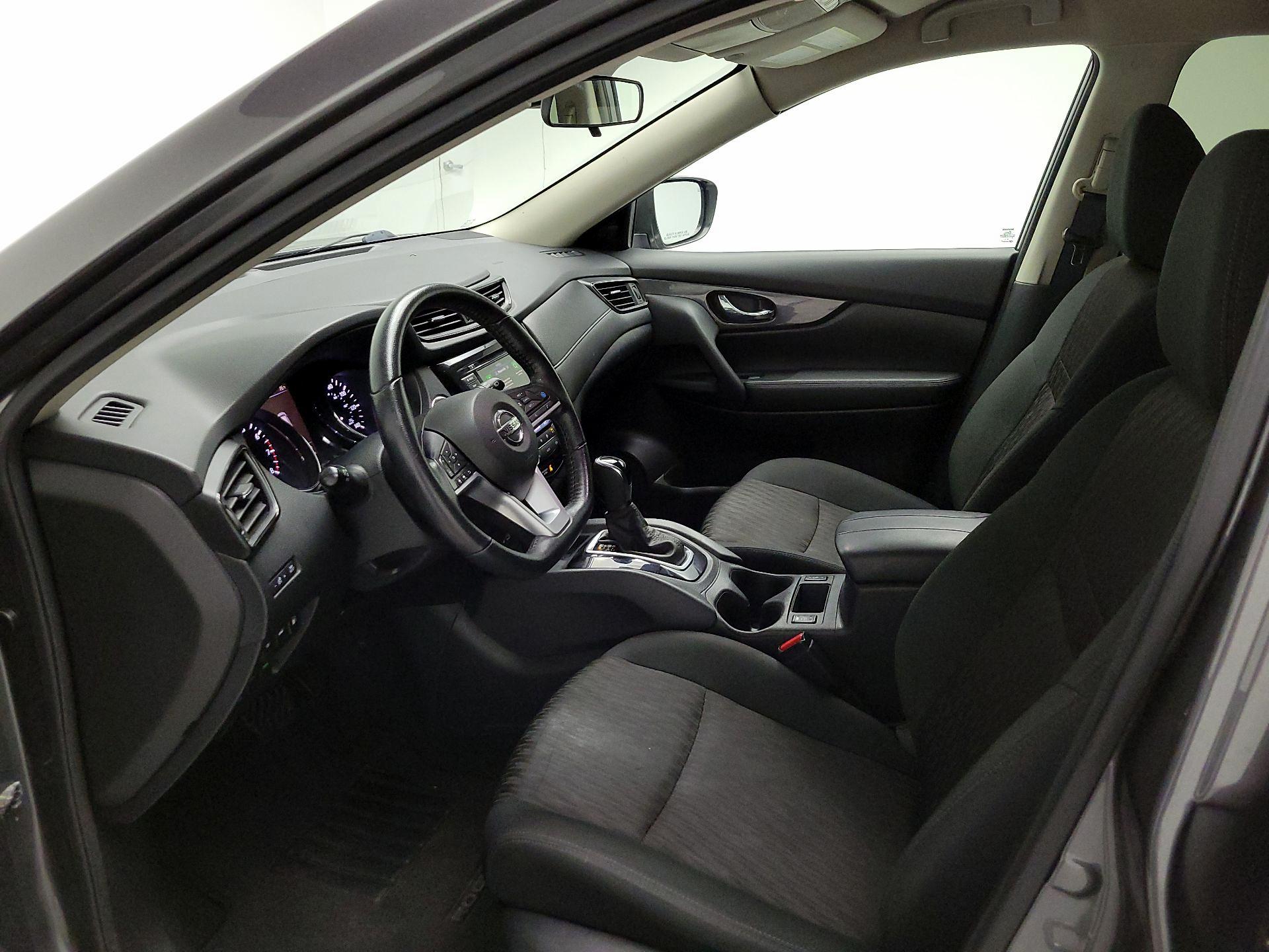 Thumbnail: 2020 Nissan Rogue - 11