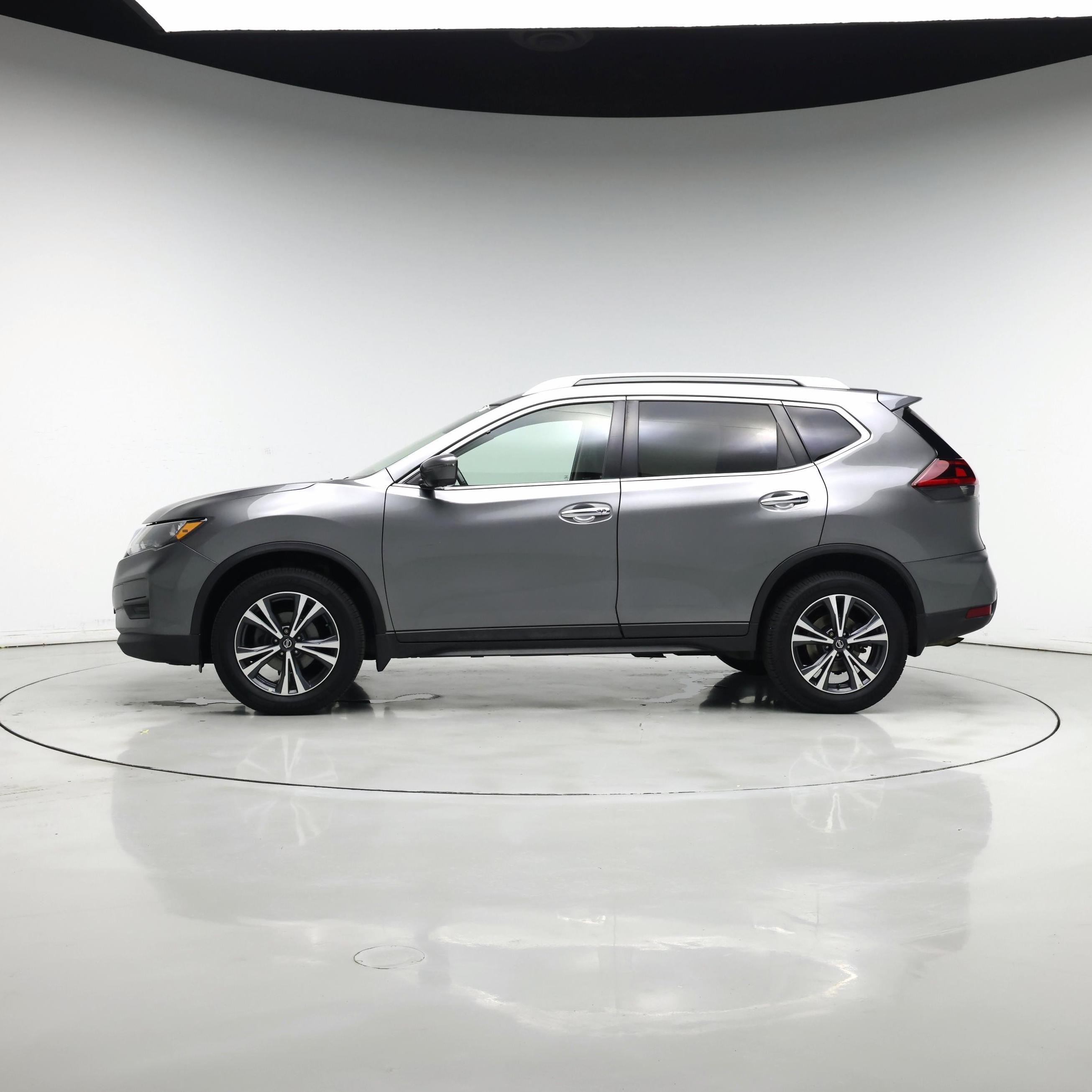 Thumbnail: 2020 Nissan Rogue - 3
