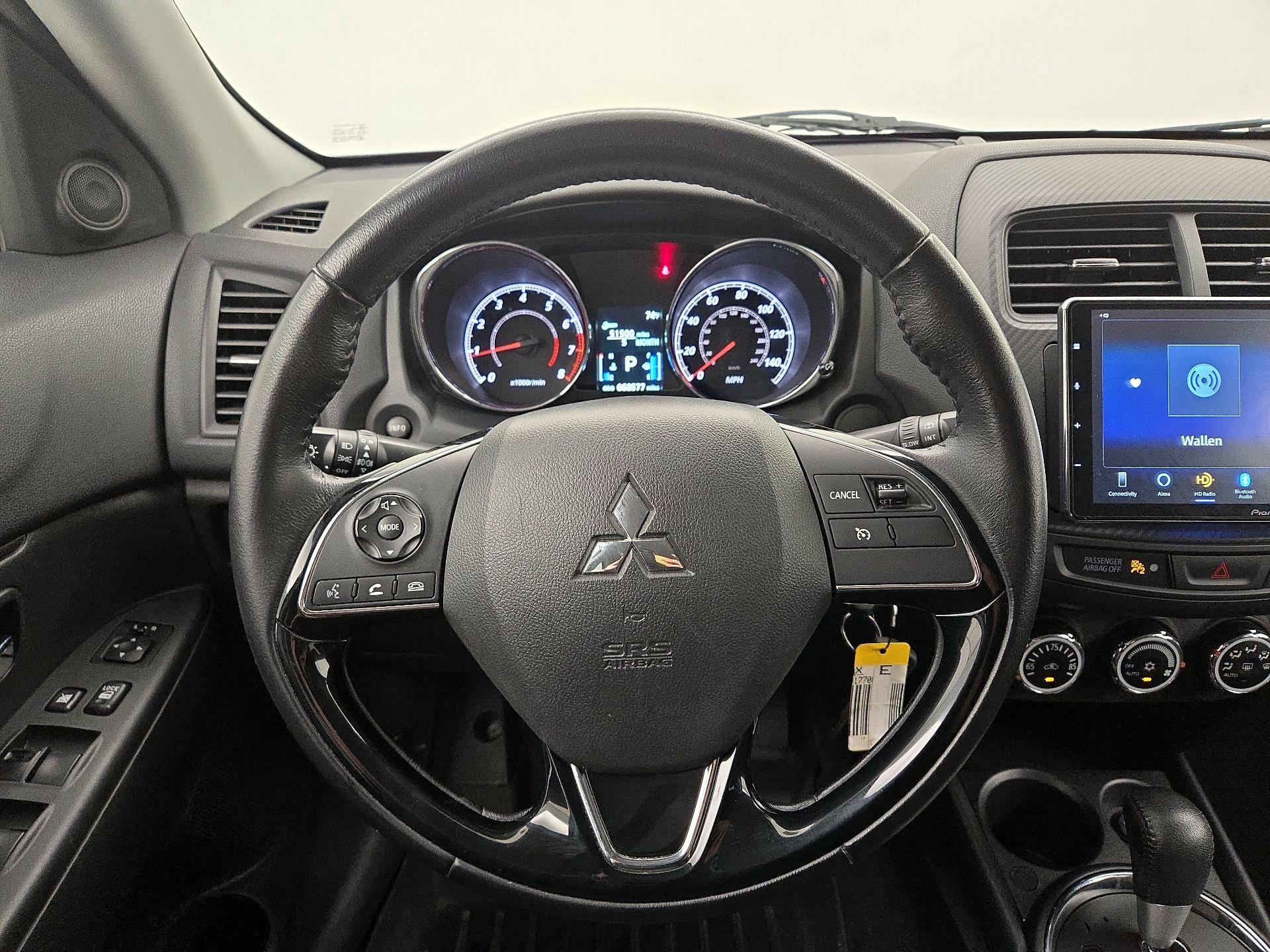 Thumbnail: 2017 Mitsubishi Outlander Sport - 10