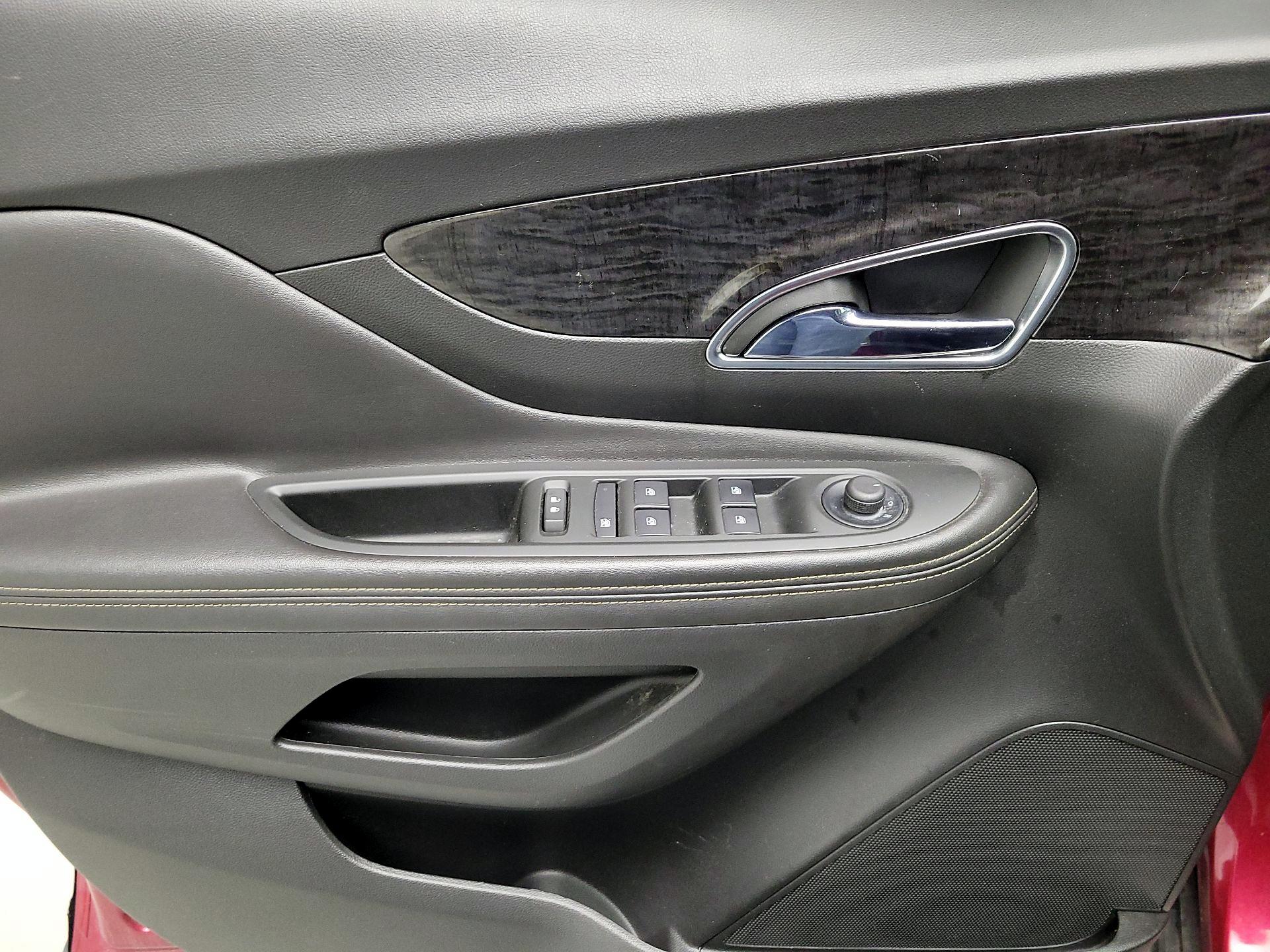 Thumbnail: 2014 Buick Encore - 12