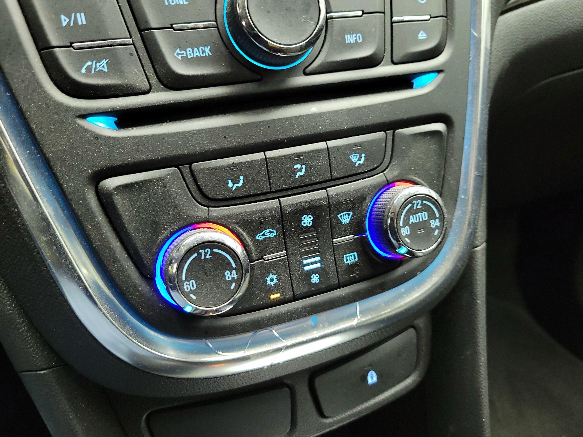 Thumbnail: 2014 Buick Encore - 15