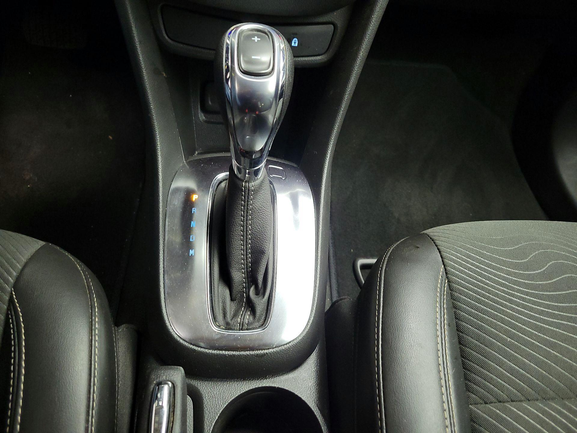 Thumbnail: 2014 Buick Encore - 16