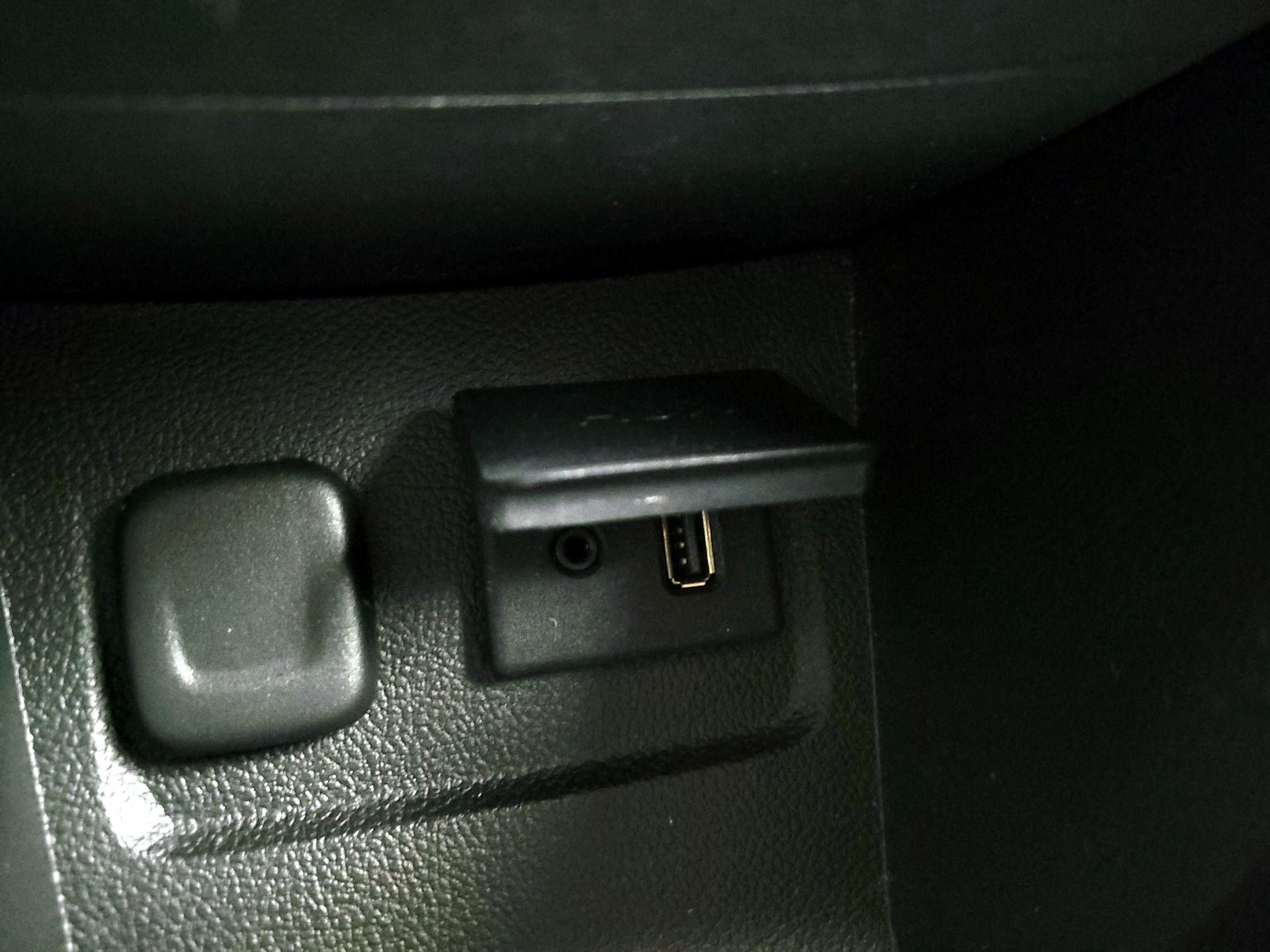 Thumbnail: 2014 Buick Encore - 17