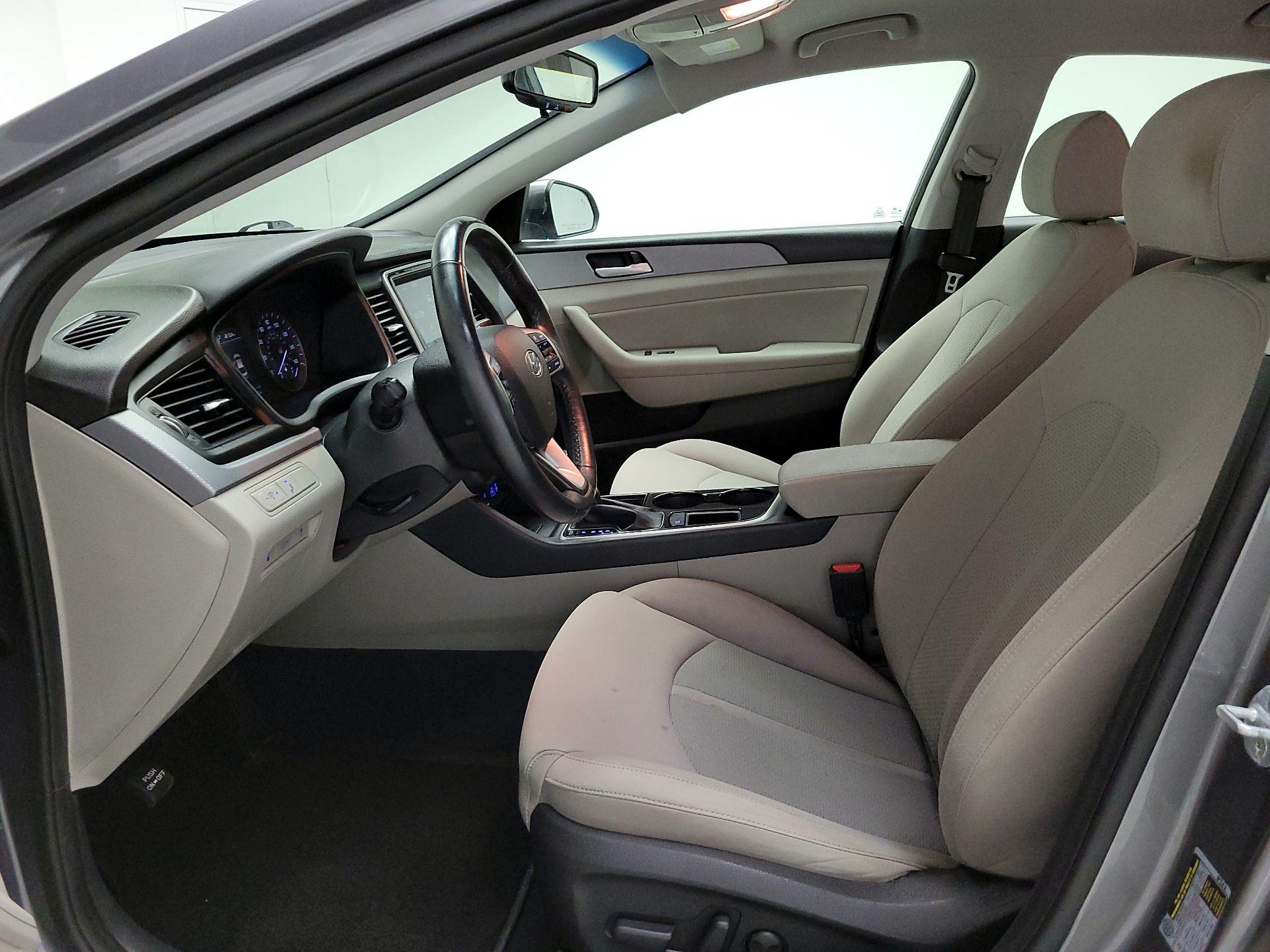 Thumbnail: 2019 Hyundai Sonata - 11