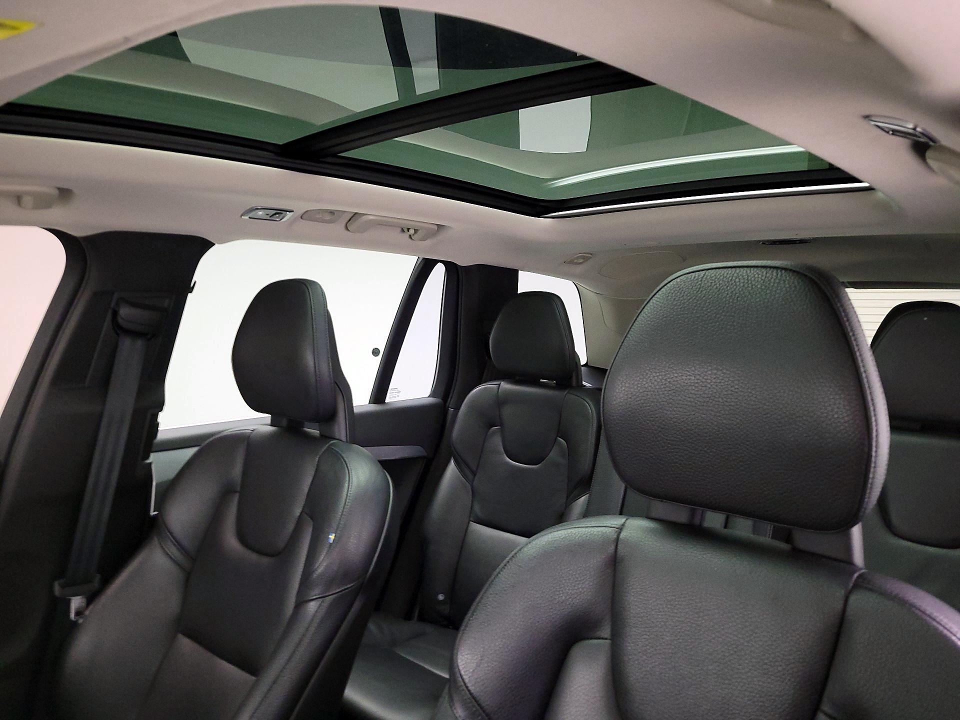 Thumbnail: 2018 Volvo XC90 - 20