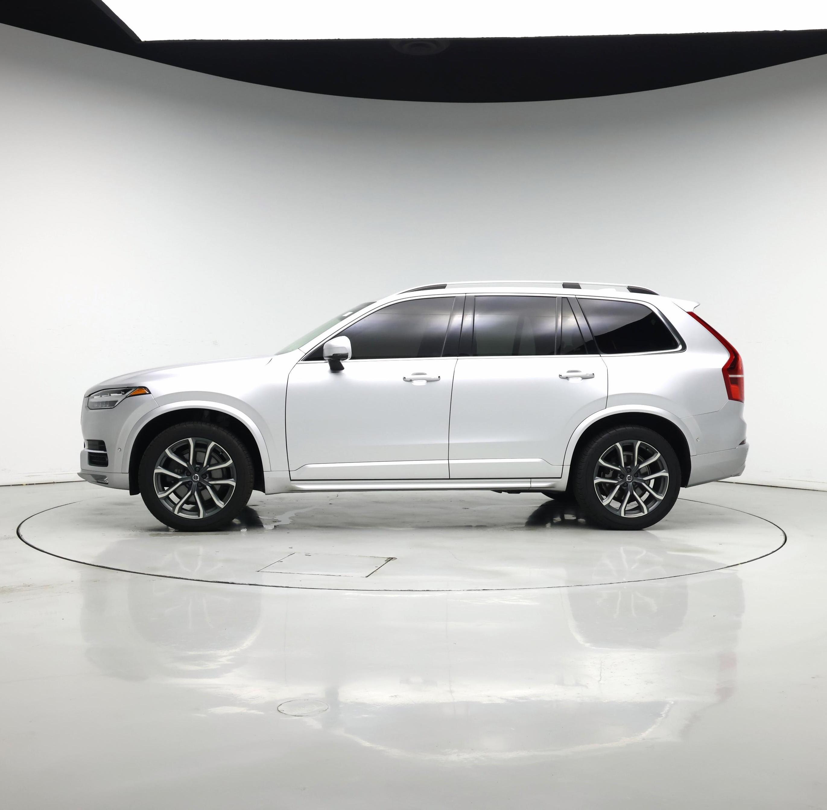 Thumbnail: 2018 Volvo XC90 - 3