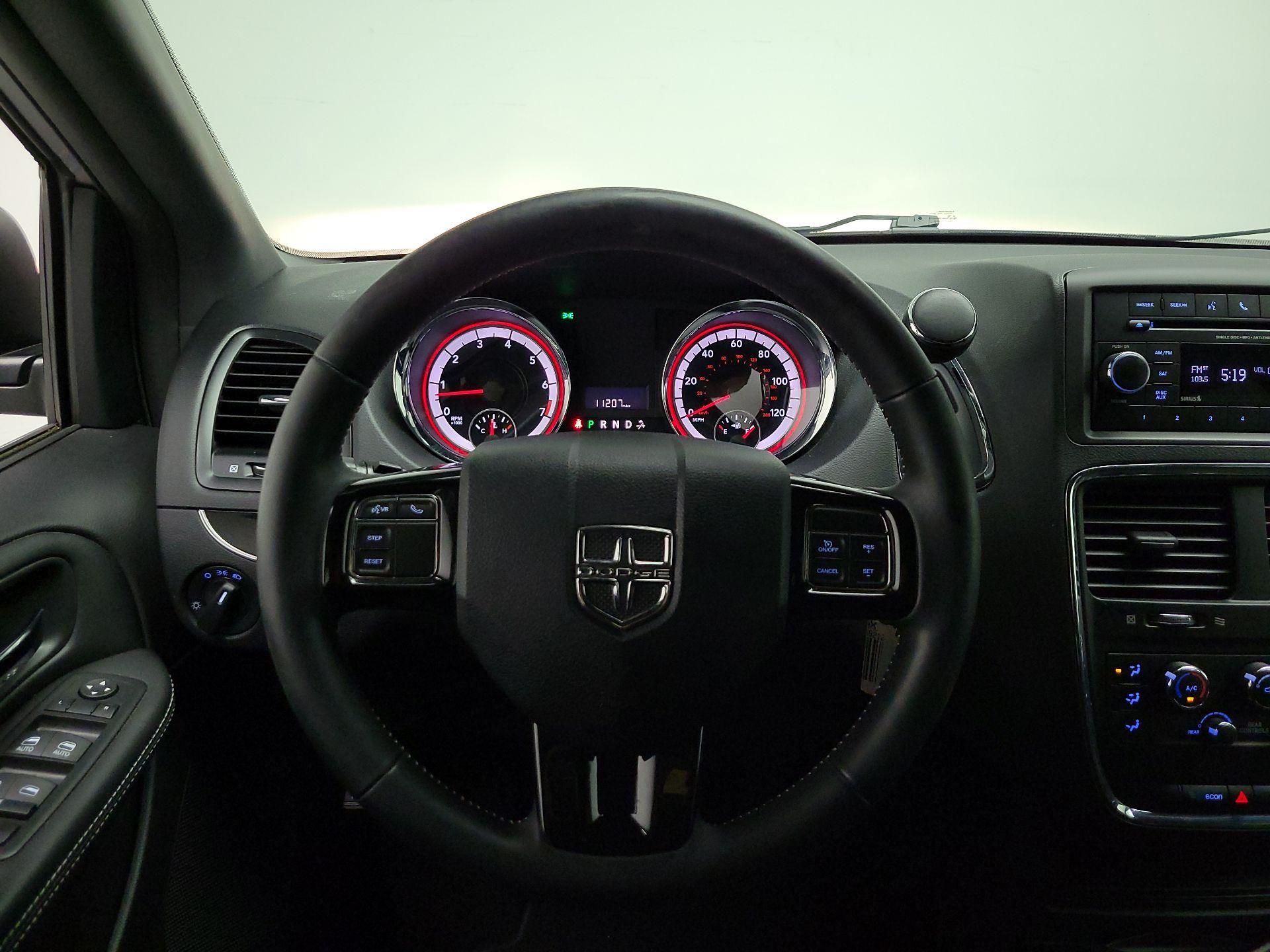 Thumbnail: 2017 Dodge Grand Caravan - 10