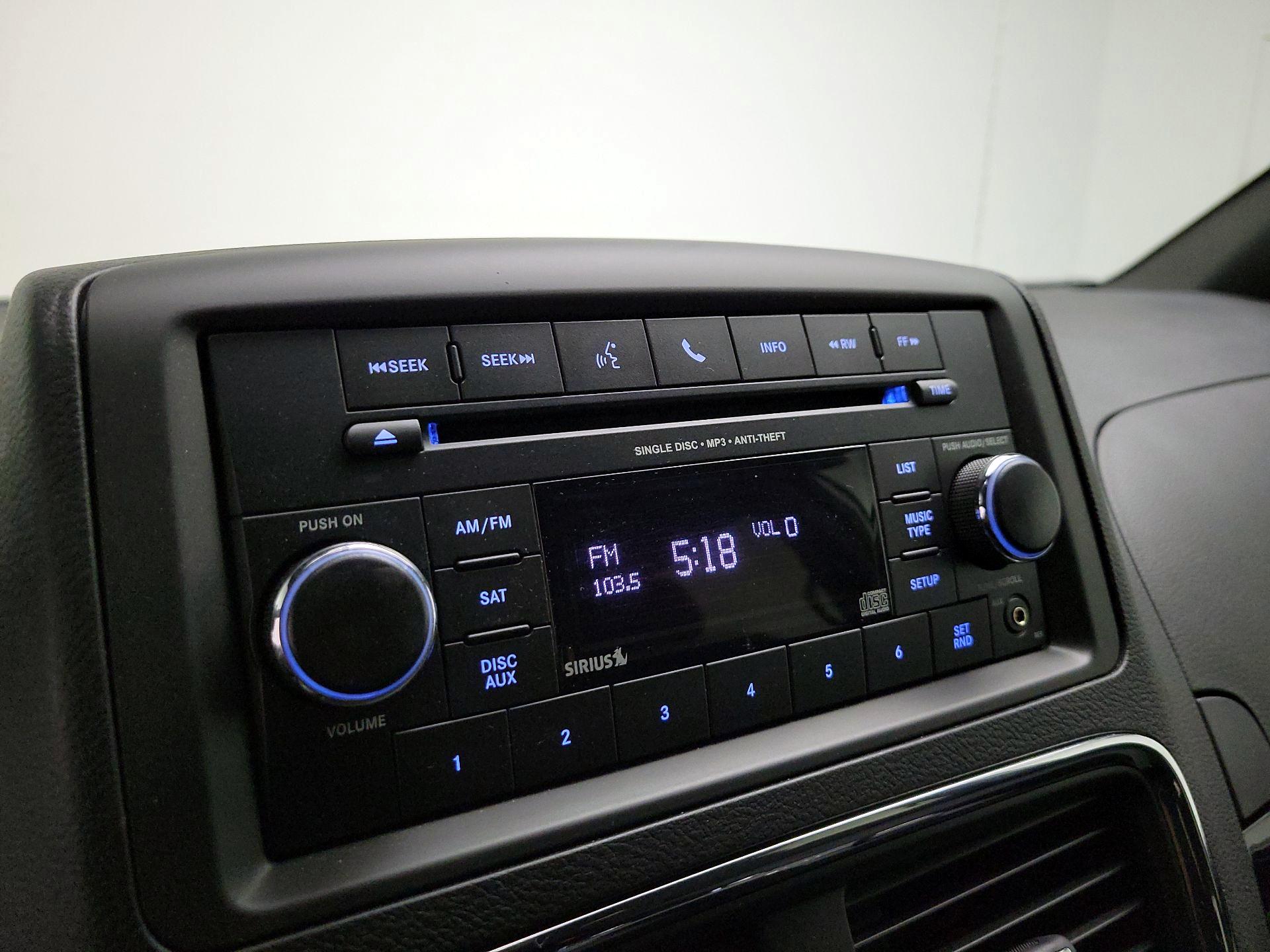 Thumbnail: 2017 Dodge Grand Caravan - 13