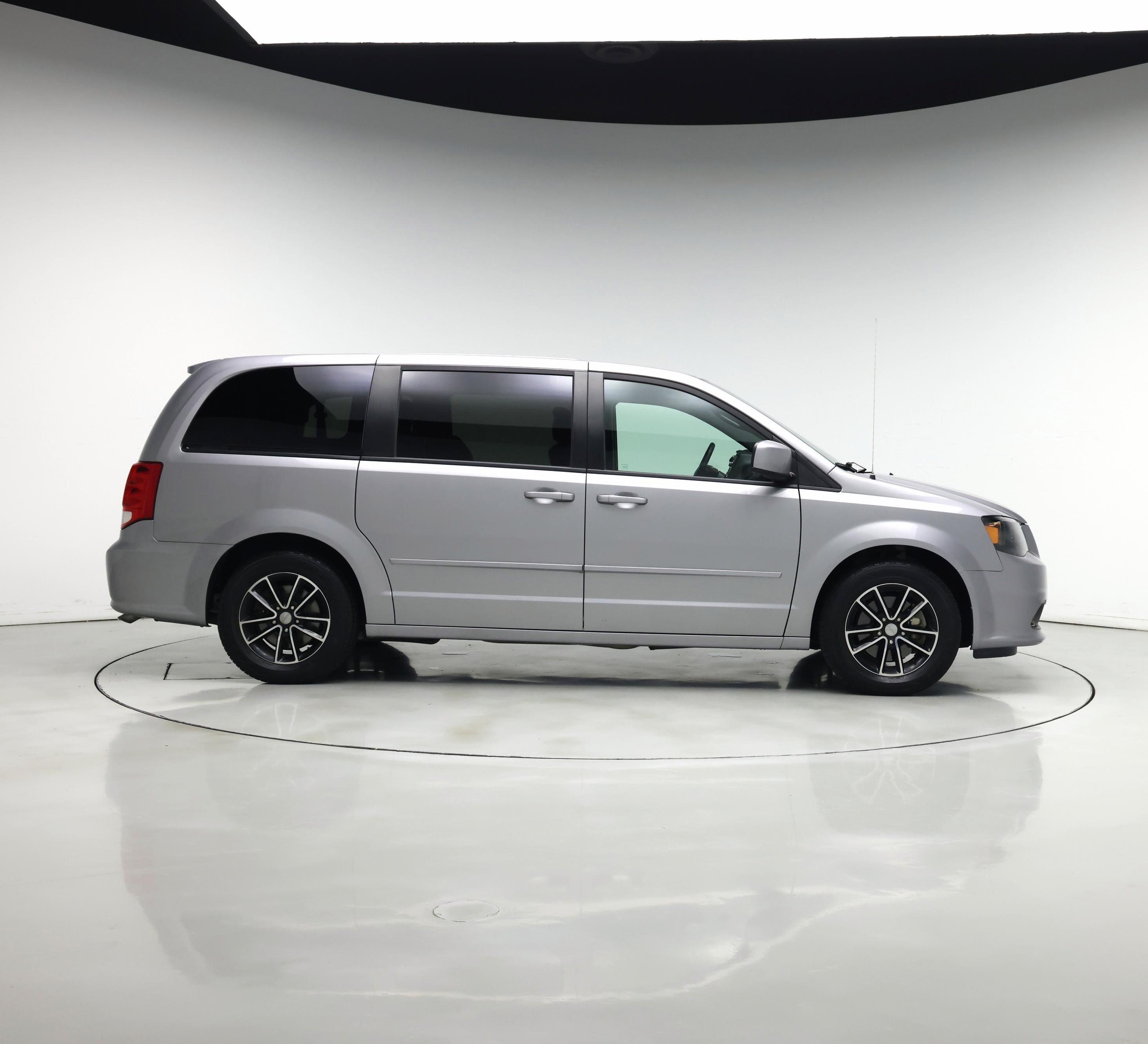 Thumbnail: 2017 Dodge Grand Caravan - 7