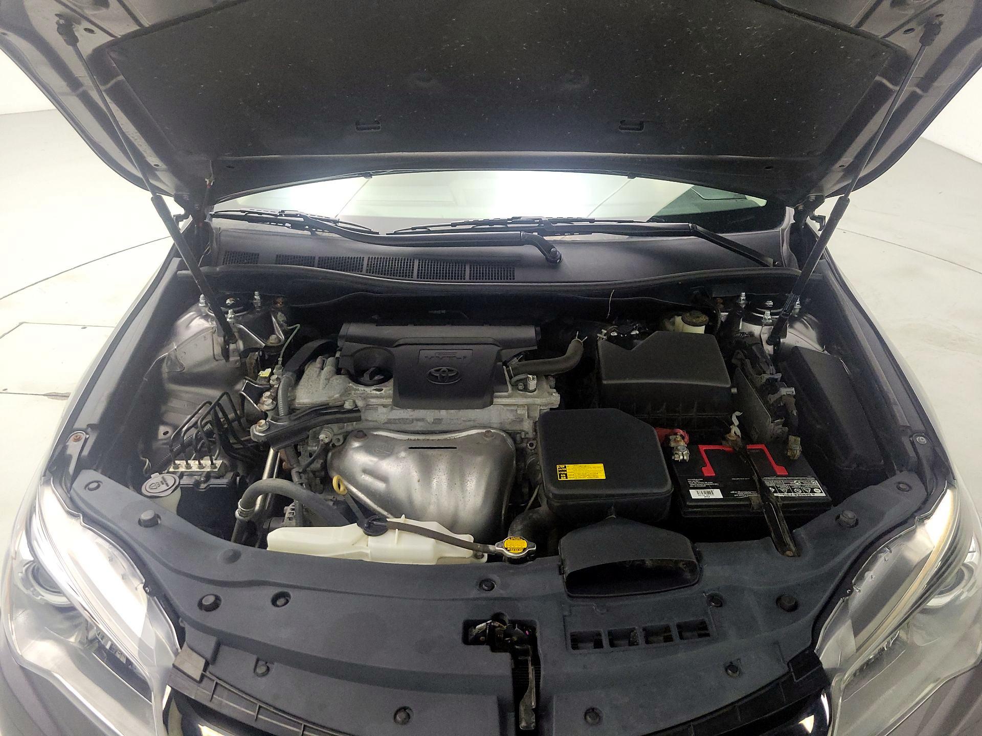 Thumbnail: 2015 Toyota Camry - 19