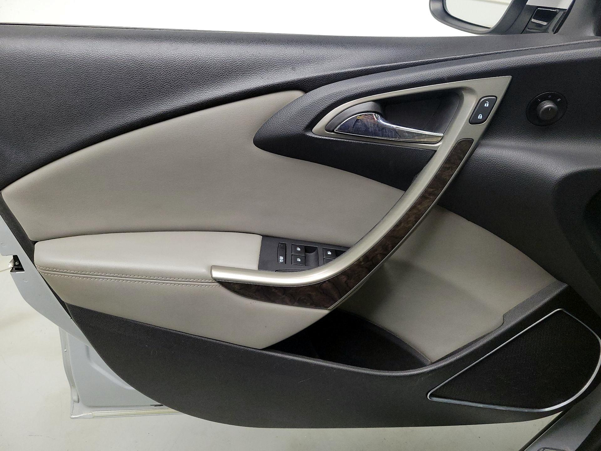 Thumbnail: 2014 Buick Verano - 12