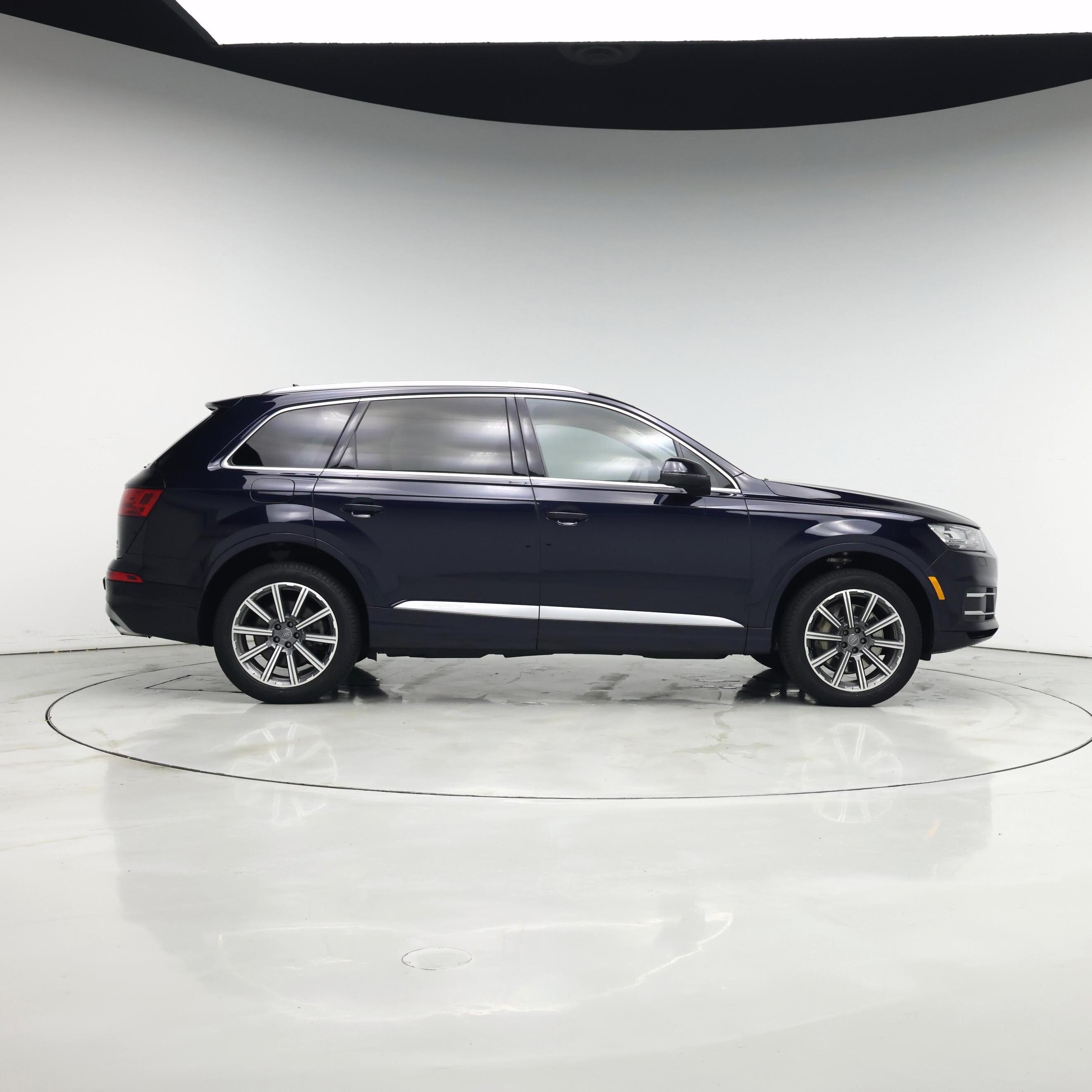 Thumbnail: 2017 Audi Q7 - 7