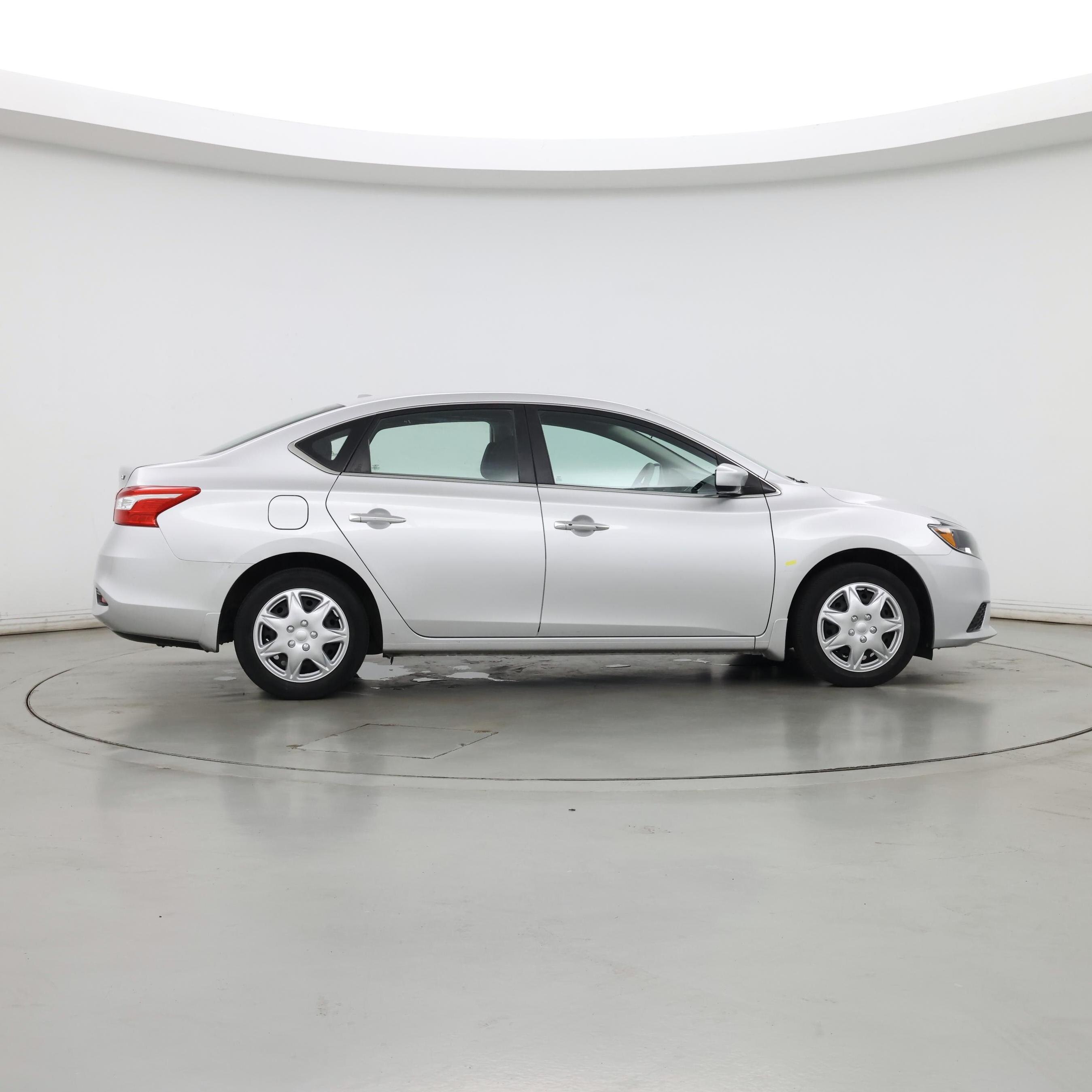 Thumbnail: 2017 Nissan Sentra - 7
