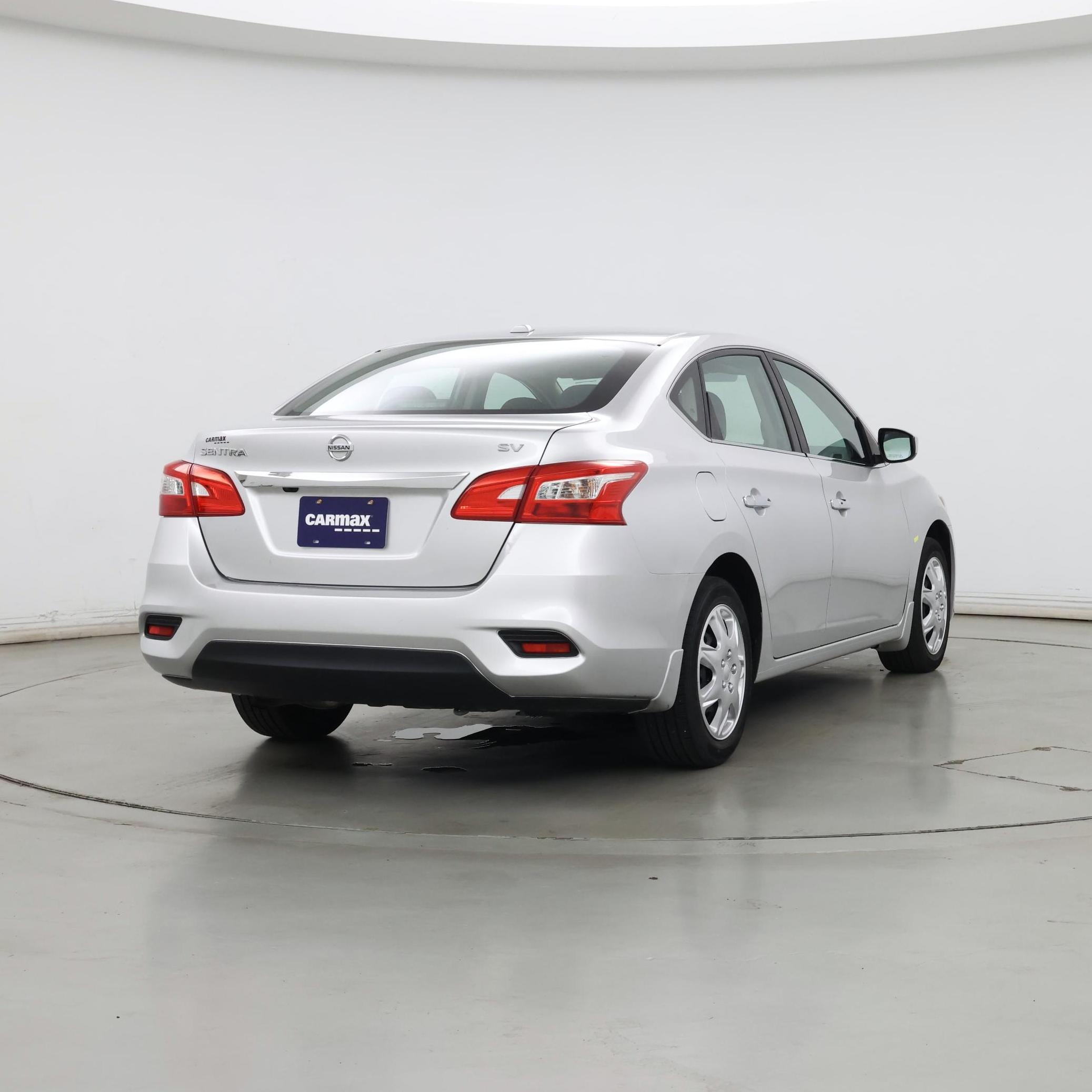 Thumbnail: 2017 Nissan Sentra - 8