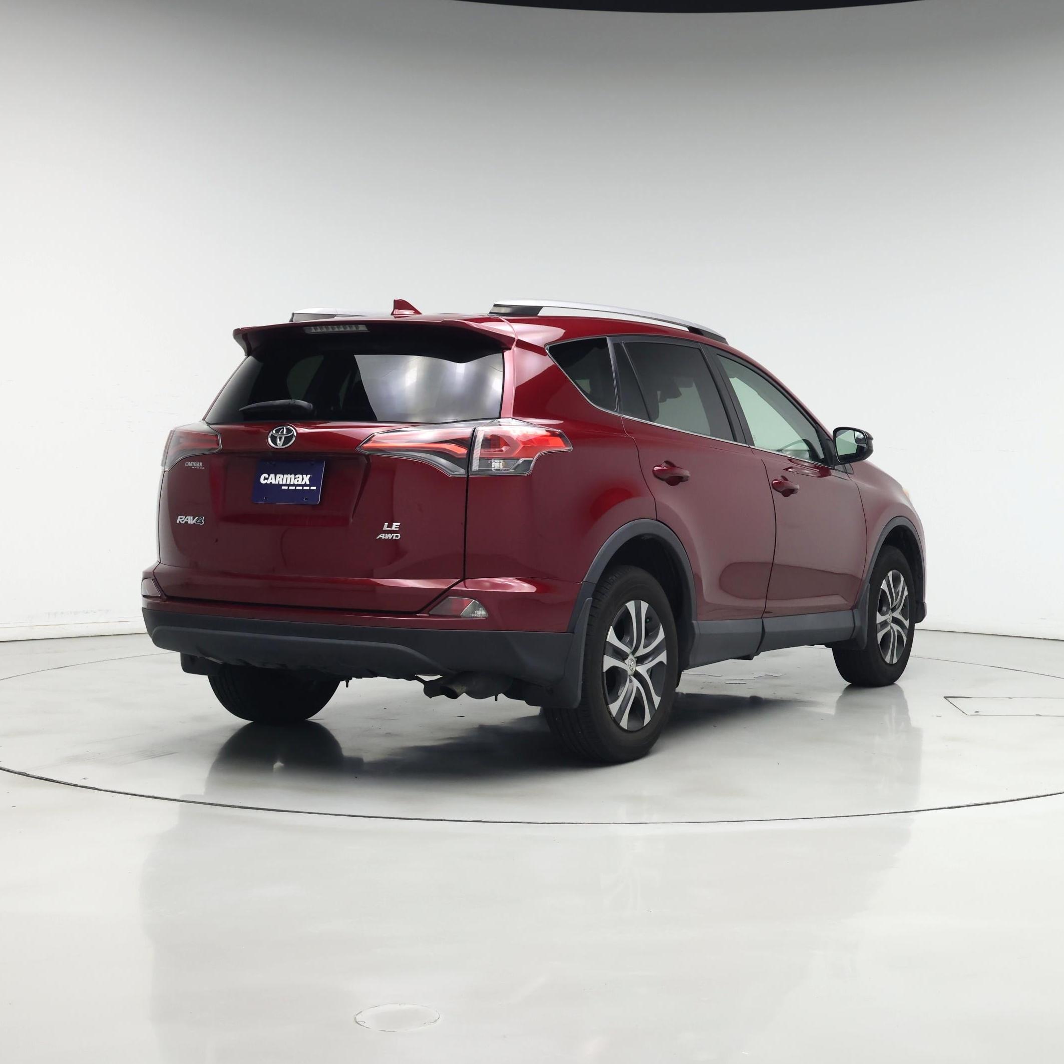 Thumbnail: 2018 Toyota RAV4 - 8