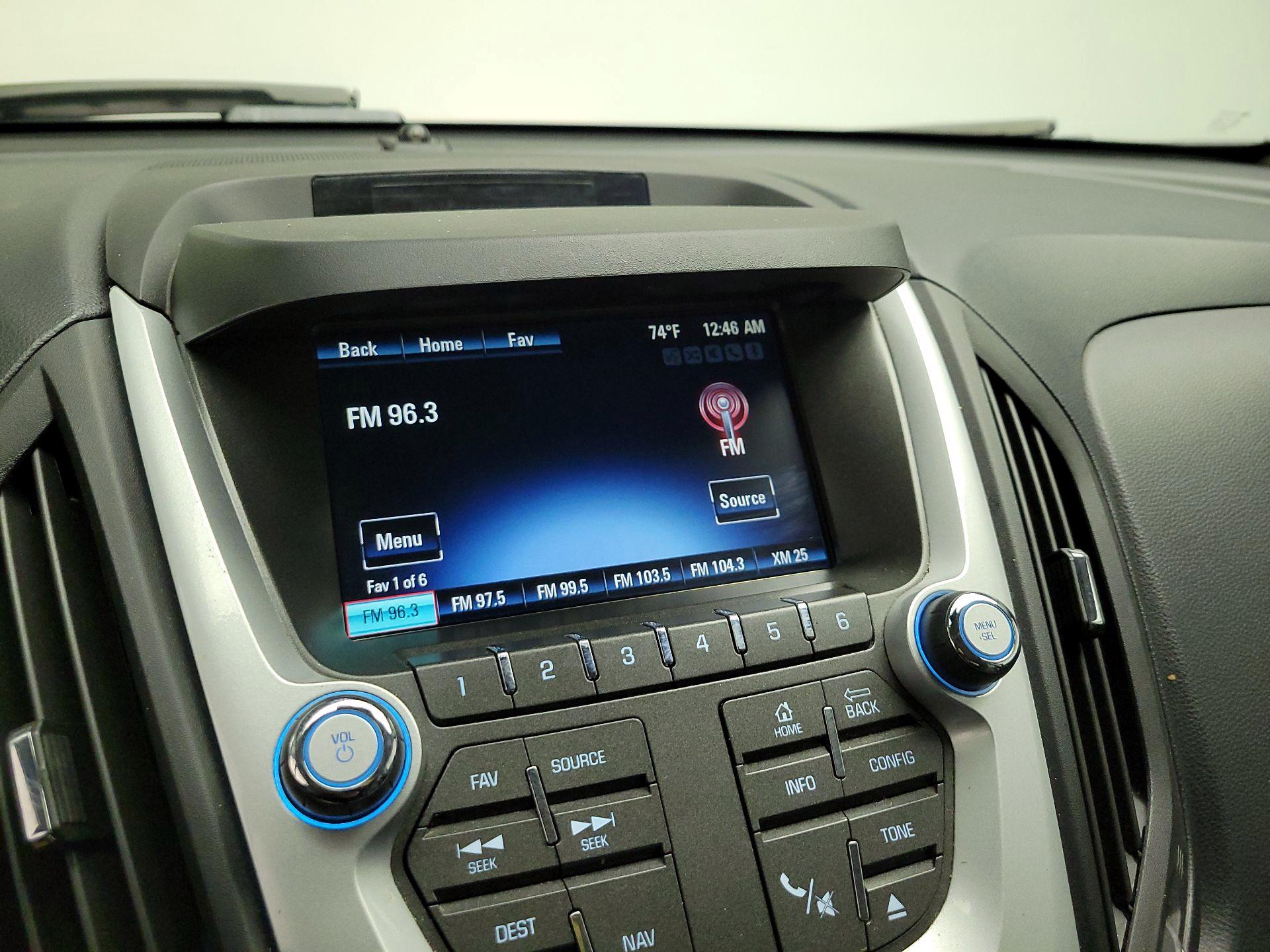 Thumbnail: 2015 Chevrolet Equinox - 15