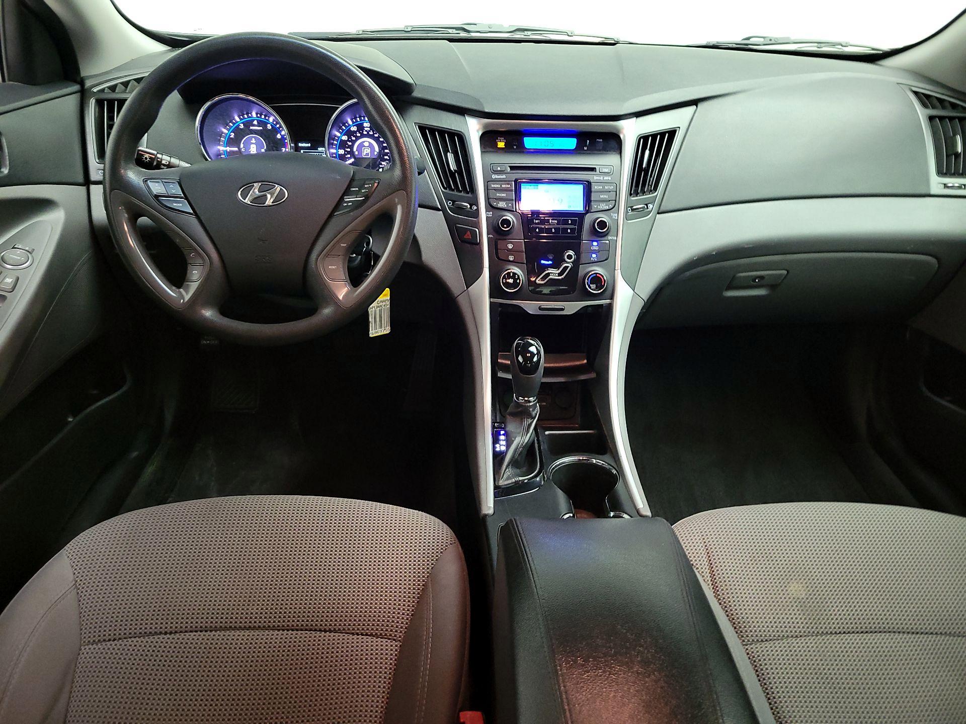 Thumbnail: 2013 Hyundai Sonata - 9