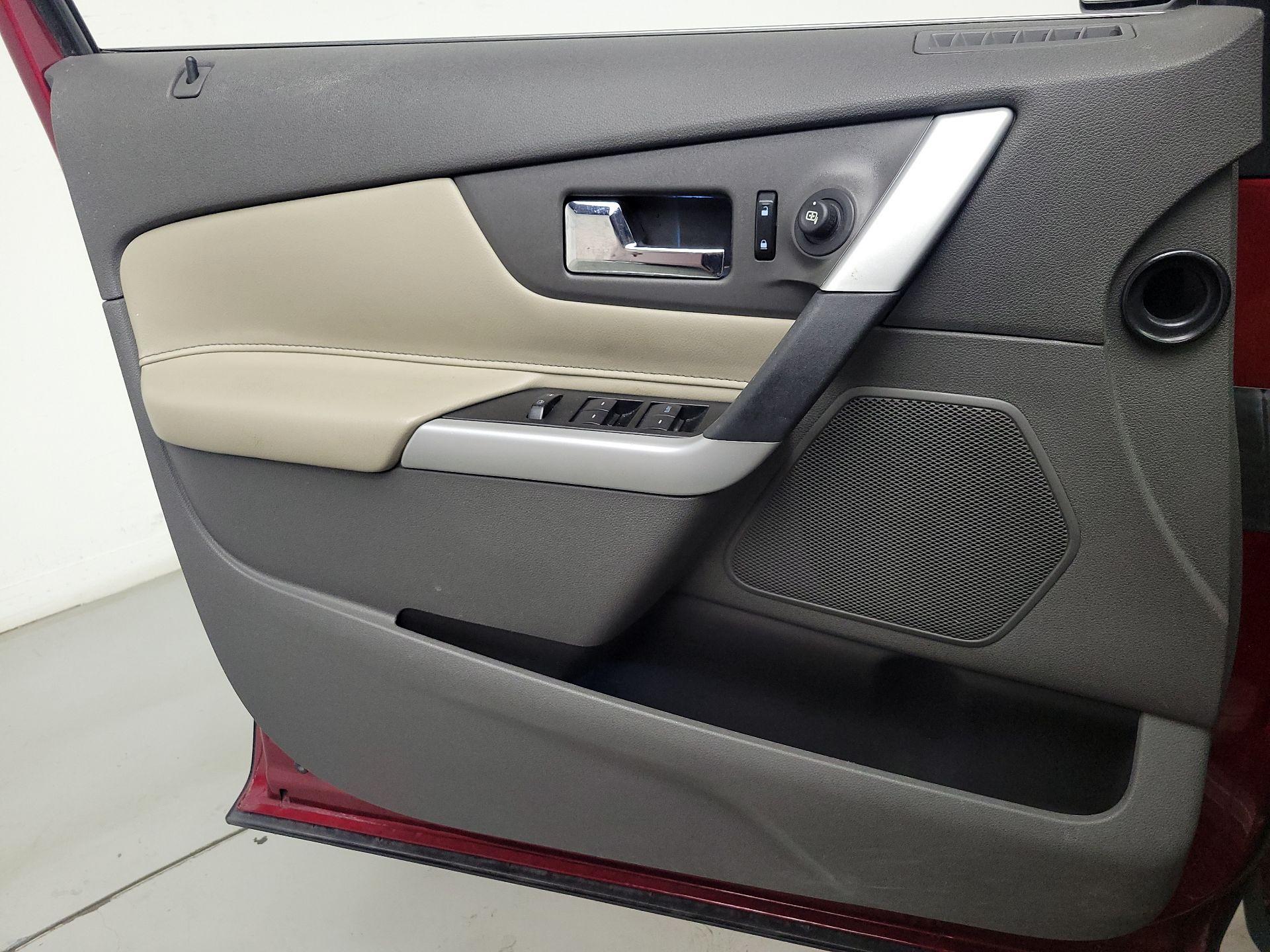 Thumbnail: 2013 Ford Edge - 12