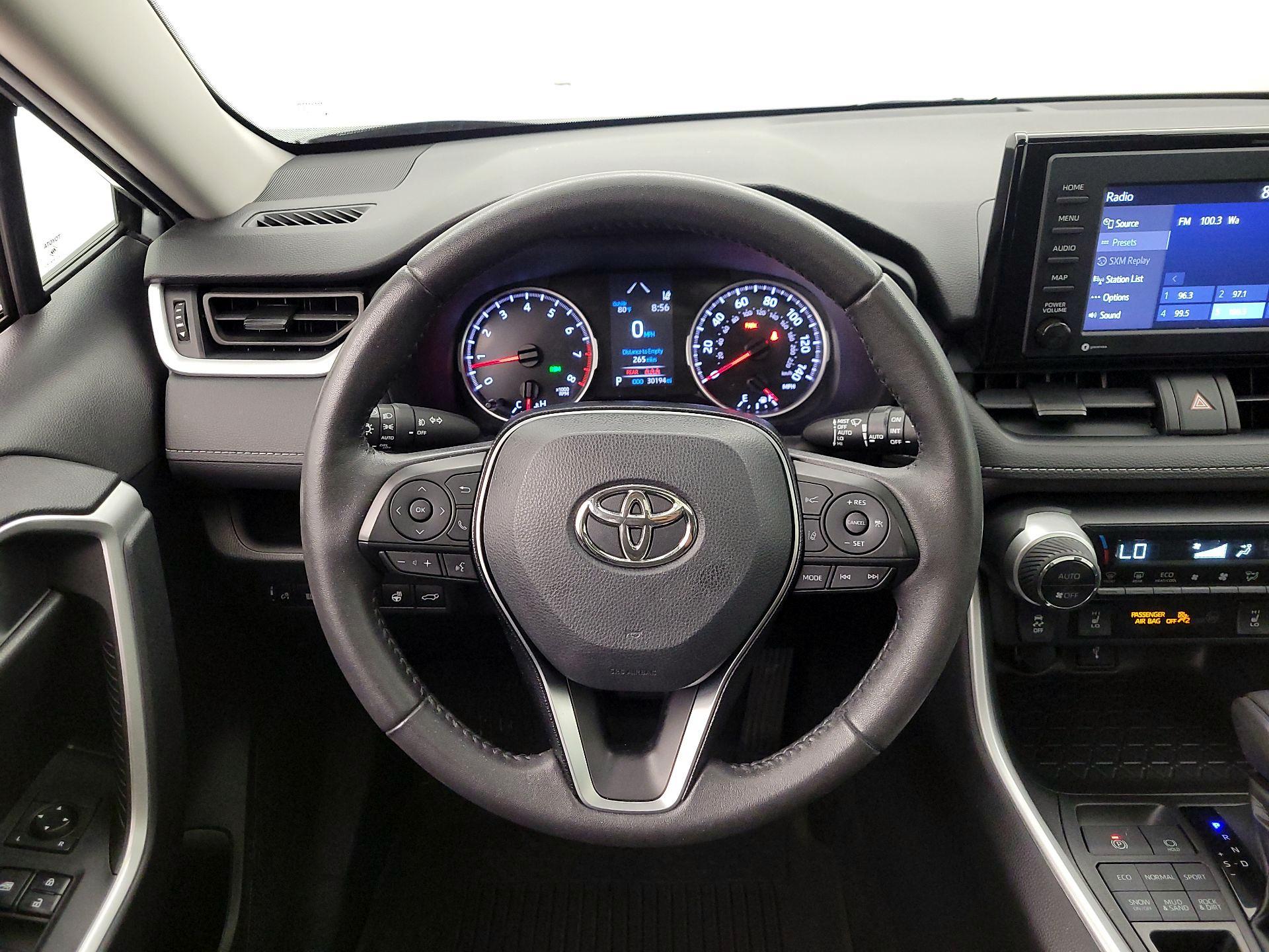Thumbnail: 2021 Toyota RAV4 - 10