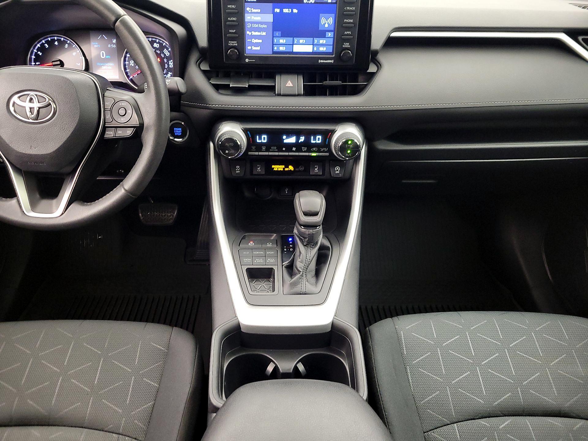 Thumbnail: 2021 Toyota RAV4 - 17