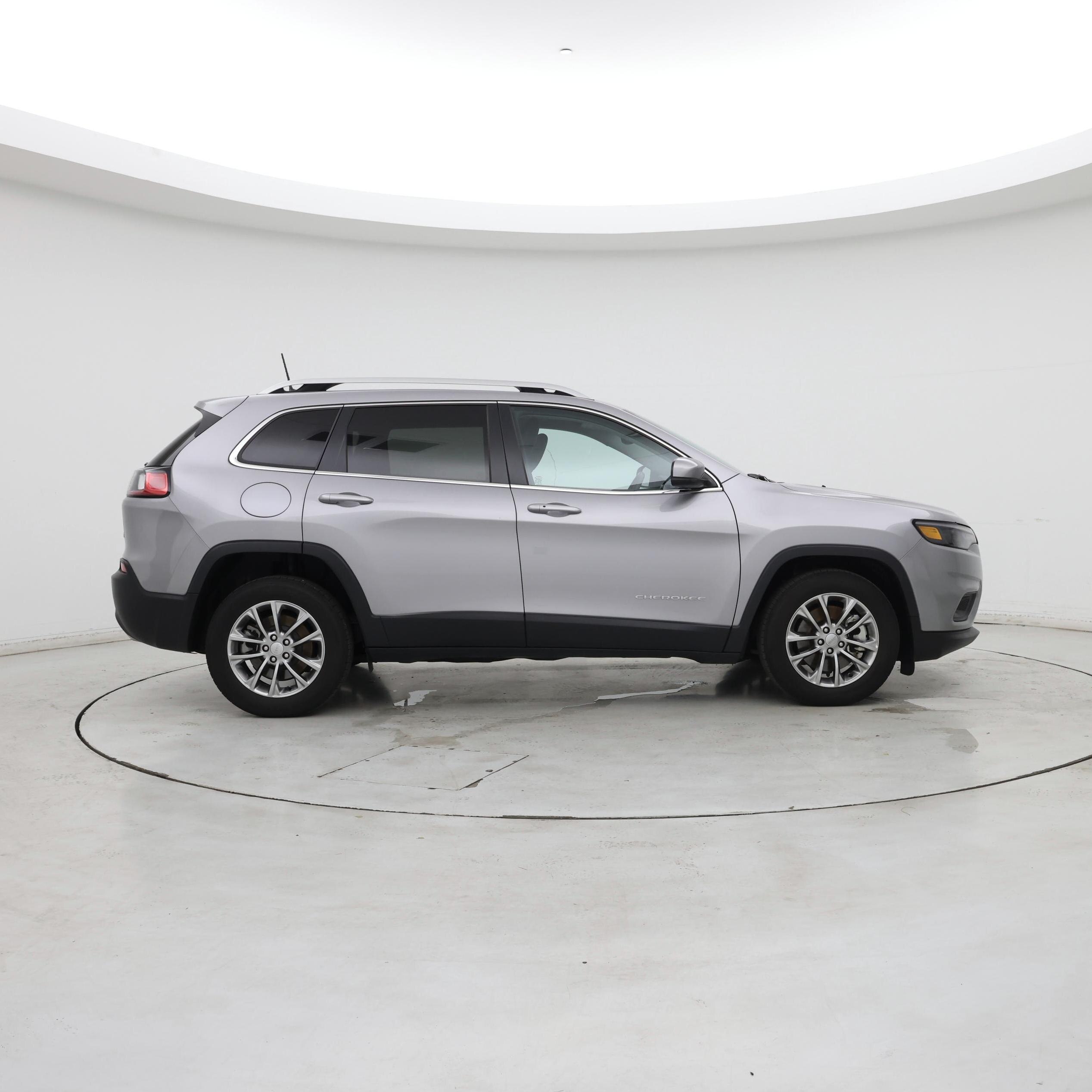 Thumbnail: 2021 Jeep Cherokee - 7