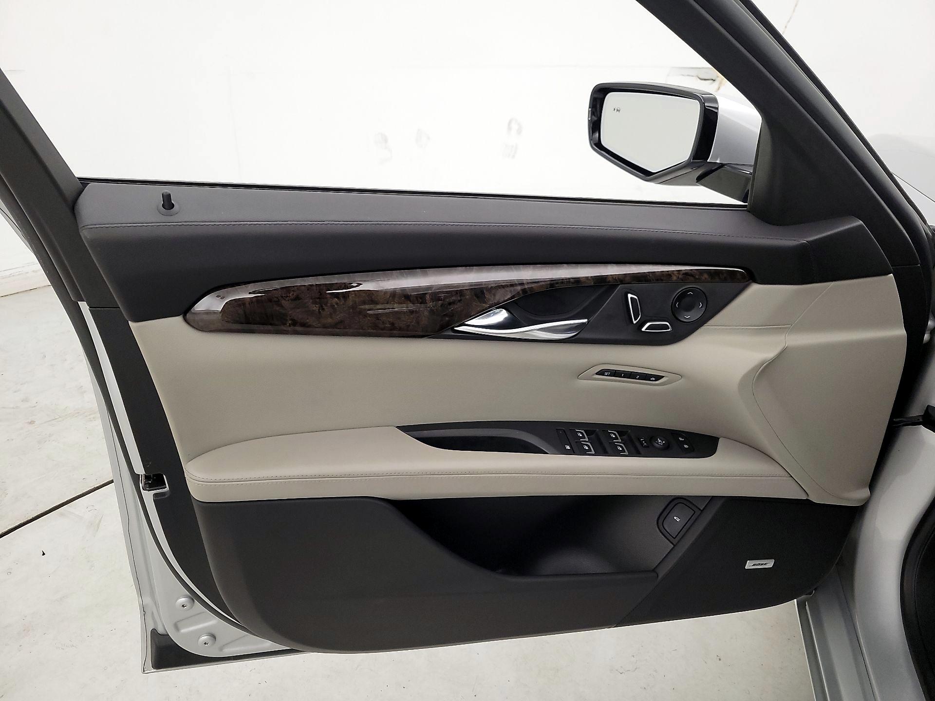 Thumbnail: 2018 Cadillac CT6 - 12