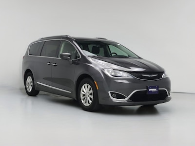 Gray 2020 Chrysler Pacifica Touring L