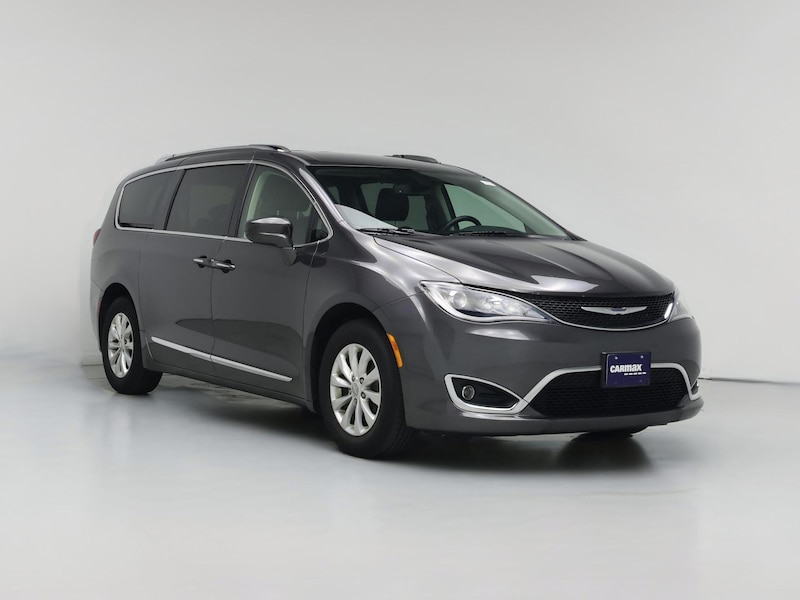 2020 Chrysler Pacifica Touring L -
                  Naperville, IL