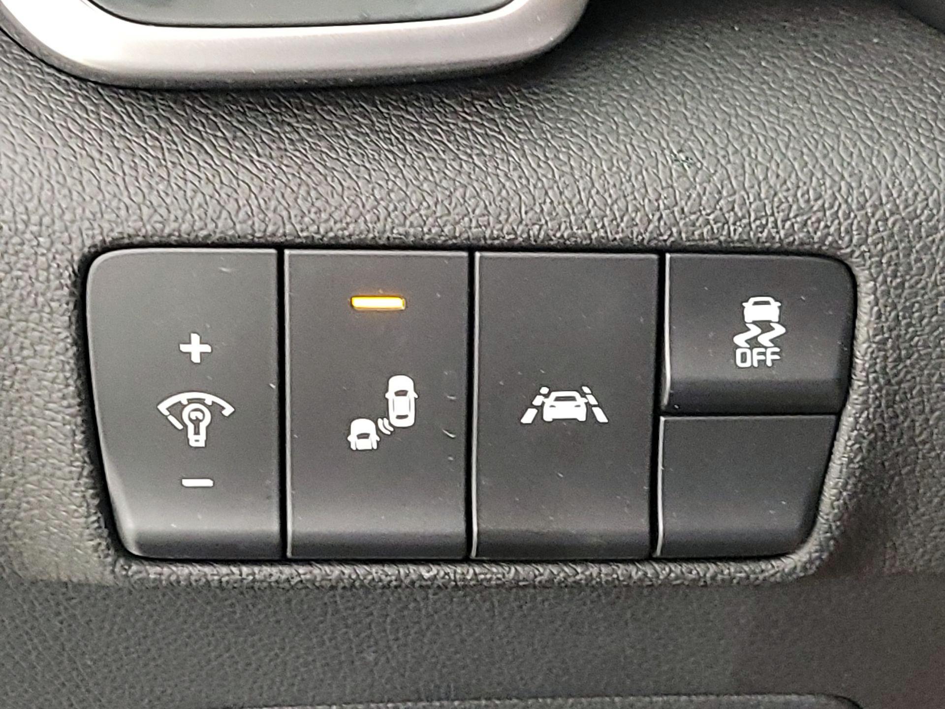 Thumbnail: 2018 Kia Sportage - 13