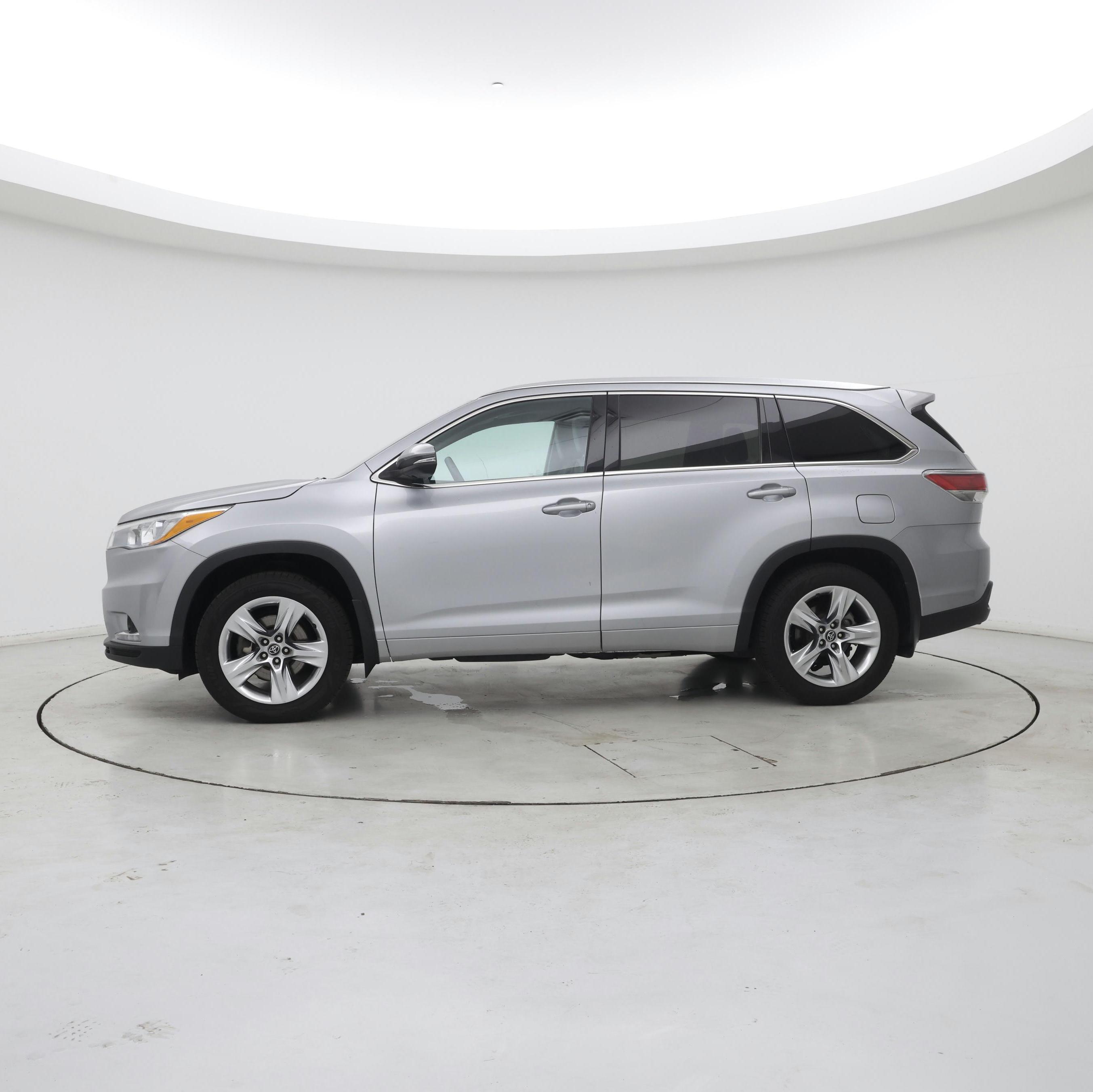 Thumbnail: 2016 Toyota Highlander - 3