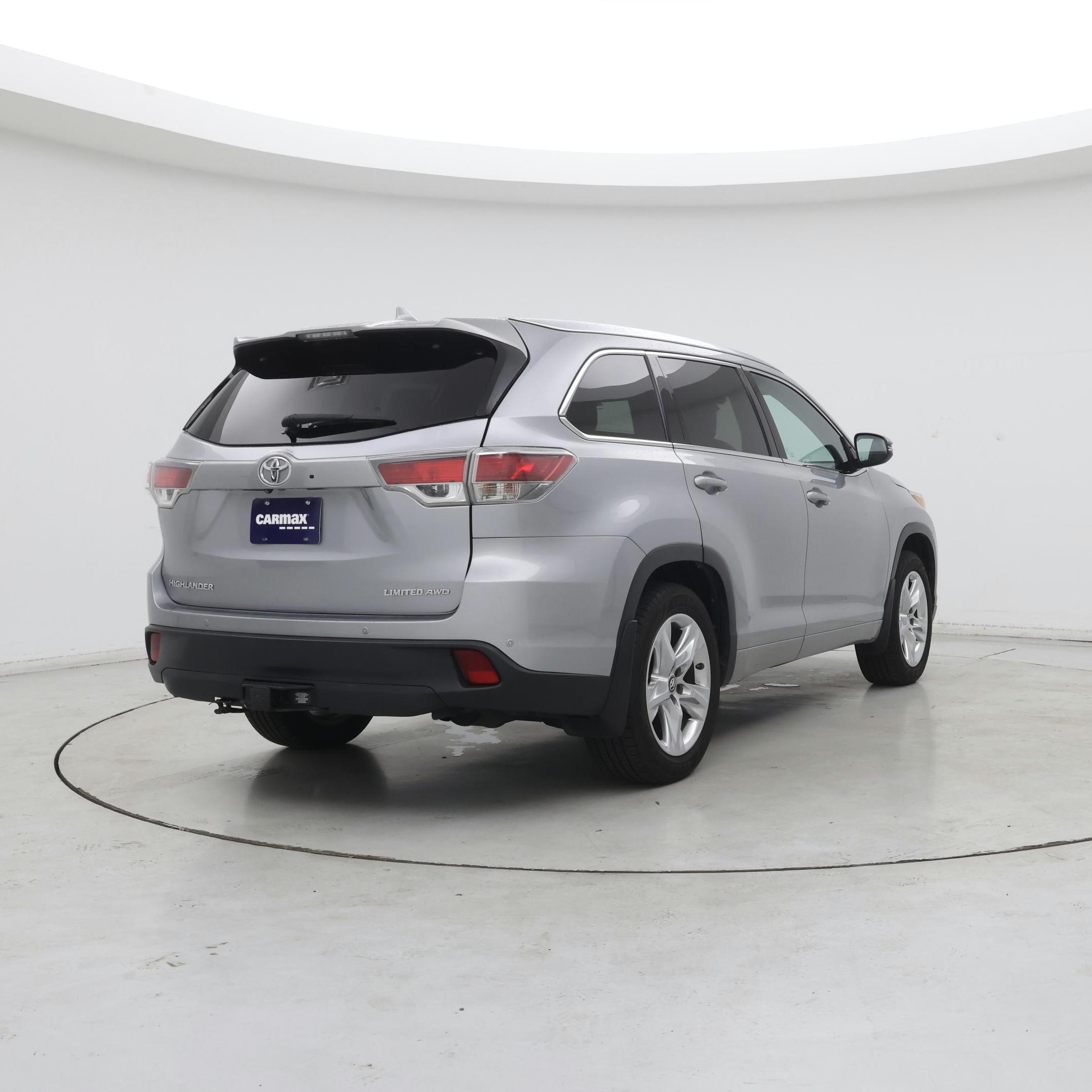 Thumbnail: 2016 Toyota Highlander - 8