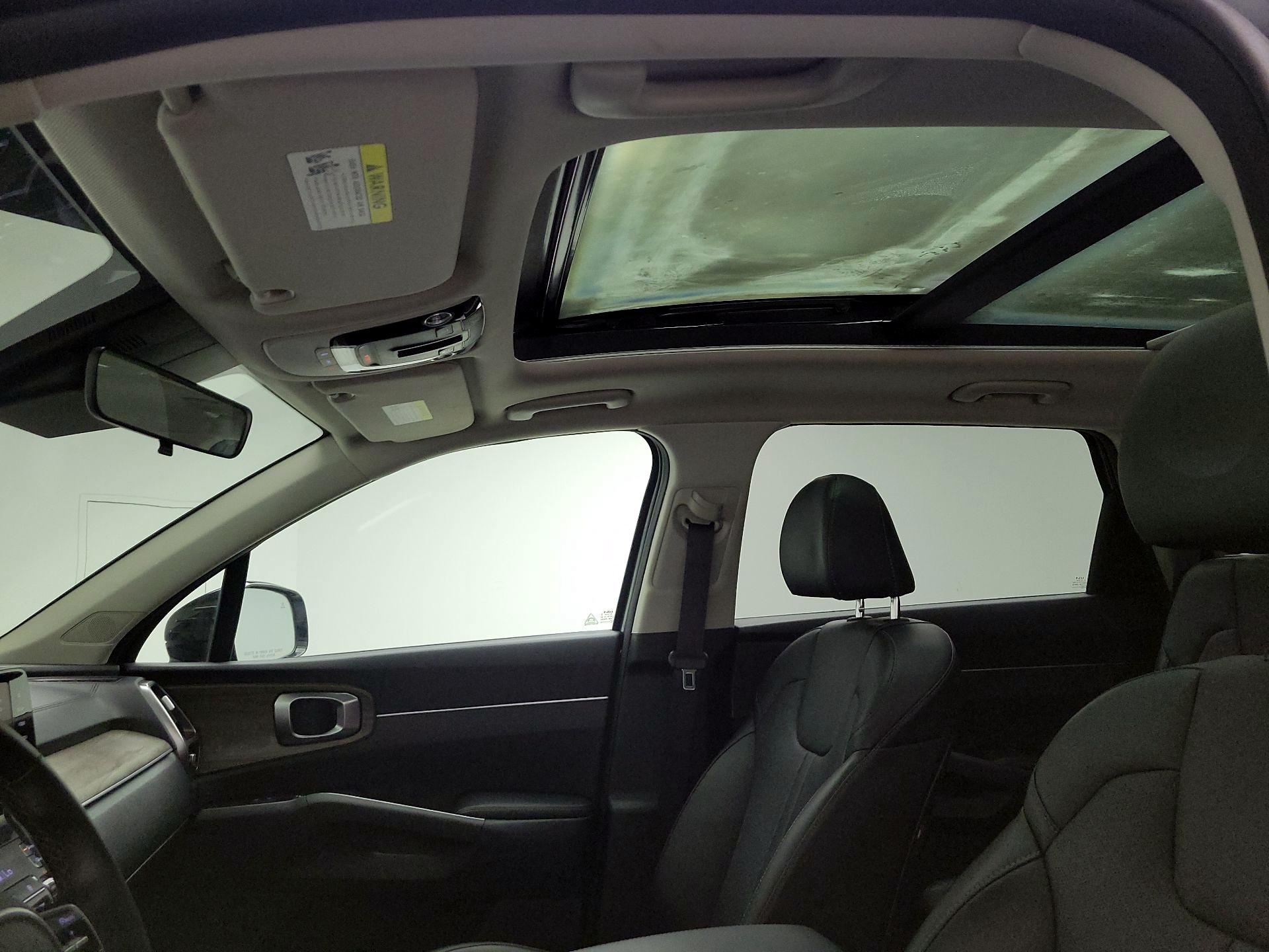 Thumbnail: 2022 Kia Sorento - 20